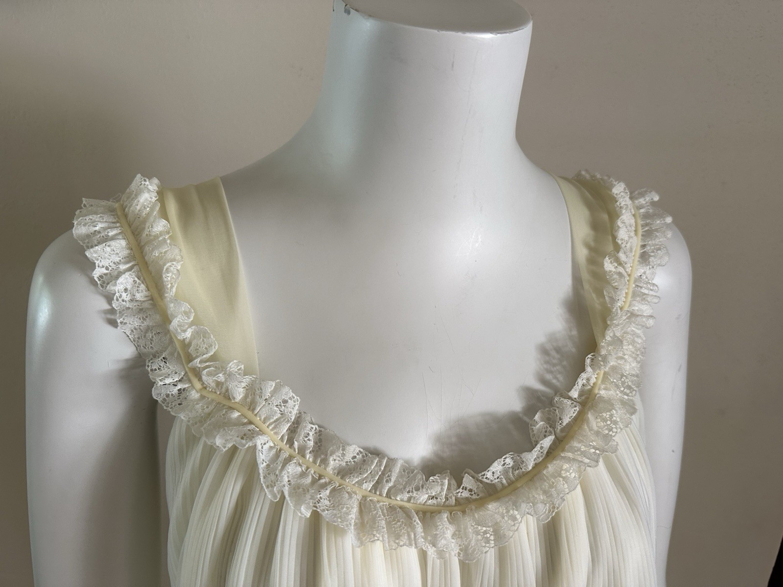 1960s Babydoll Set Evette Runproof Sheer Mushroom Gusset Panty 2 Tone Ruffle VTG