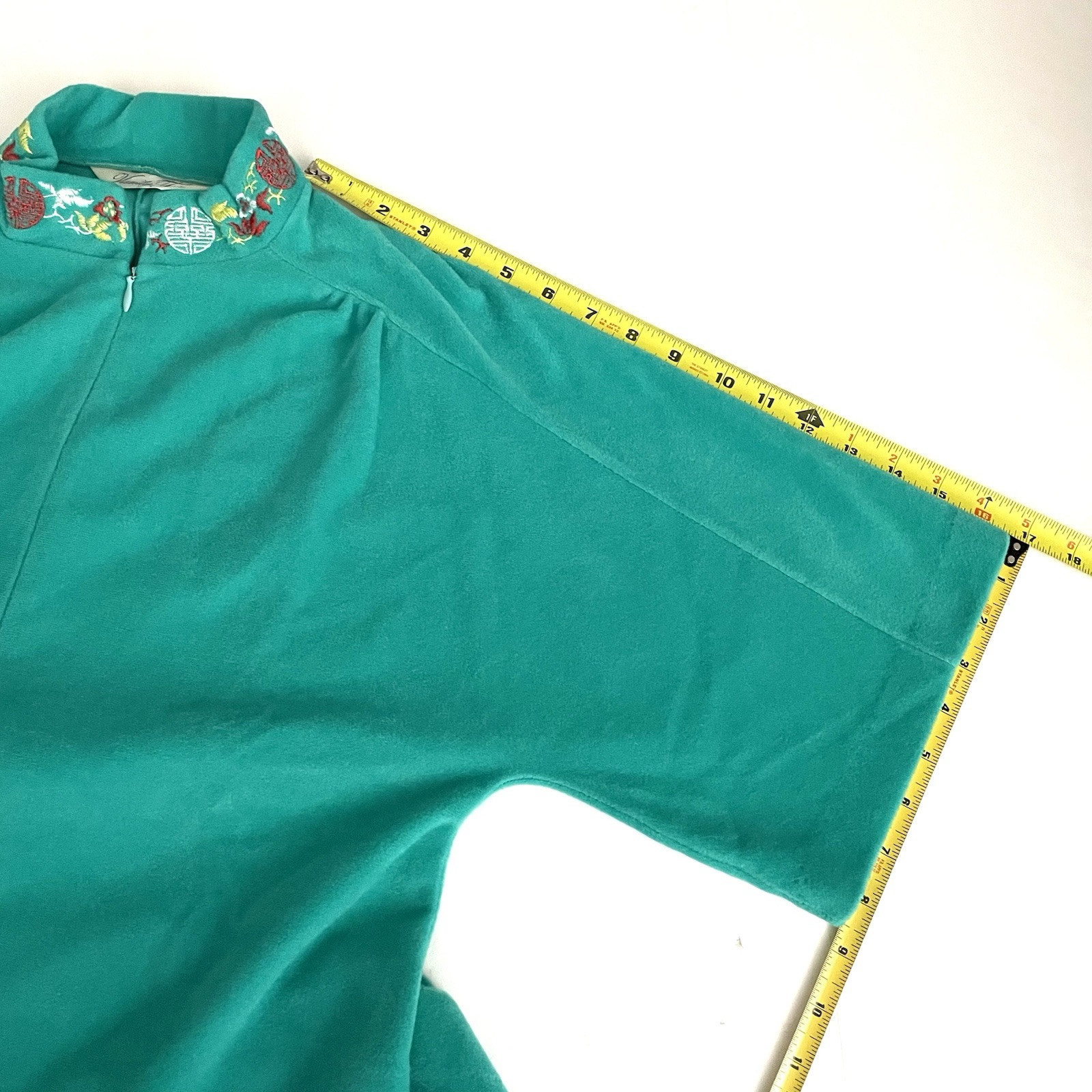 VTG Vanity Fair Shevelva Jungle Jade Short Embroidered Dressing Gown Fits XS/S