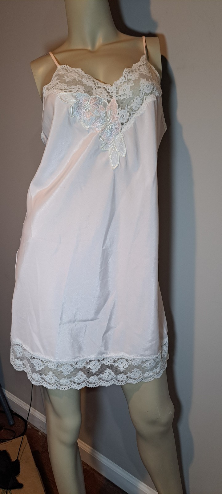 Vtg Lucie Ann 2 11 Short Chemise 36 Nightgown Pale Pink Dainty Feminine