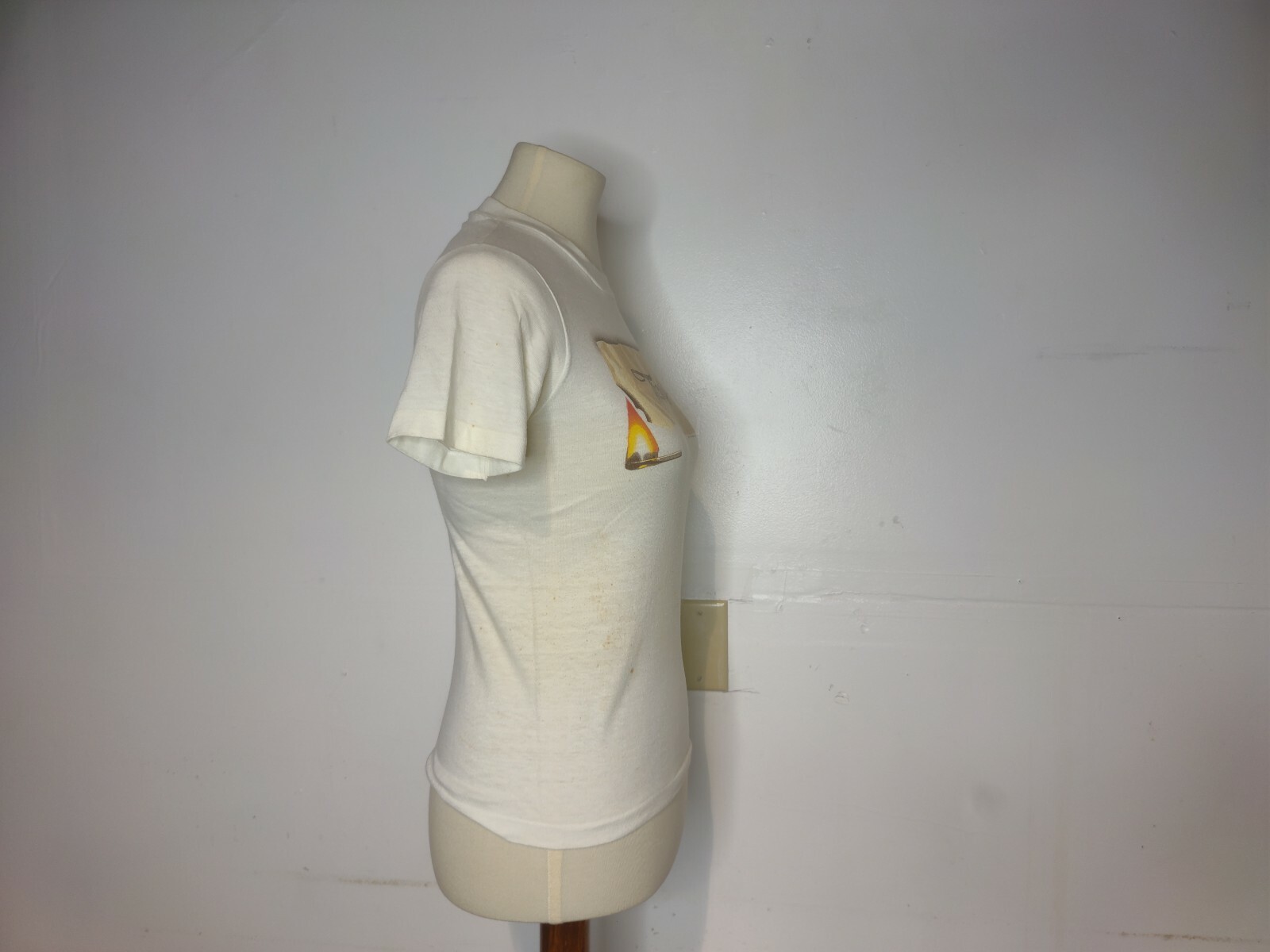 Vintage 80s Levis Fresh Idea Womens T Shirt White XS Travis You’re One Year Late