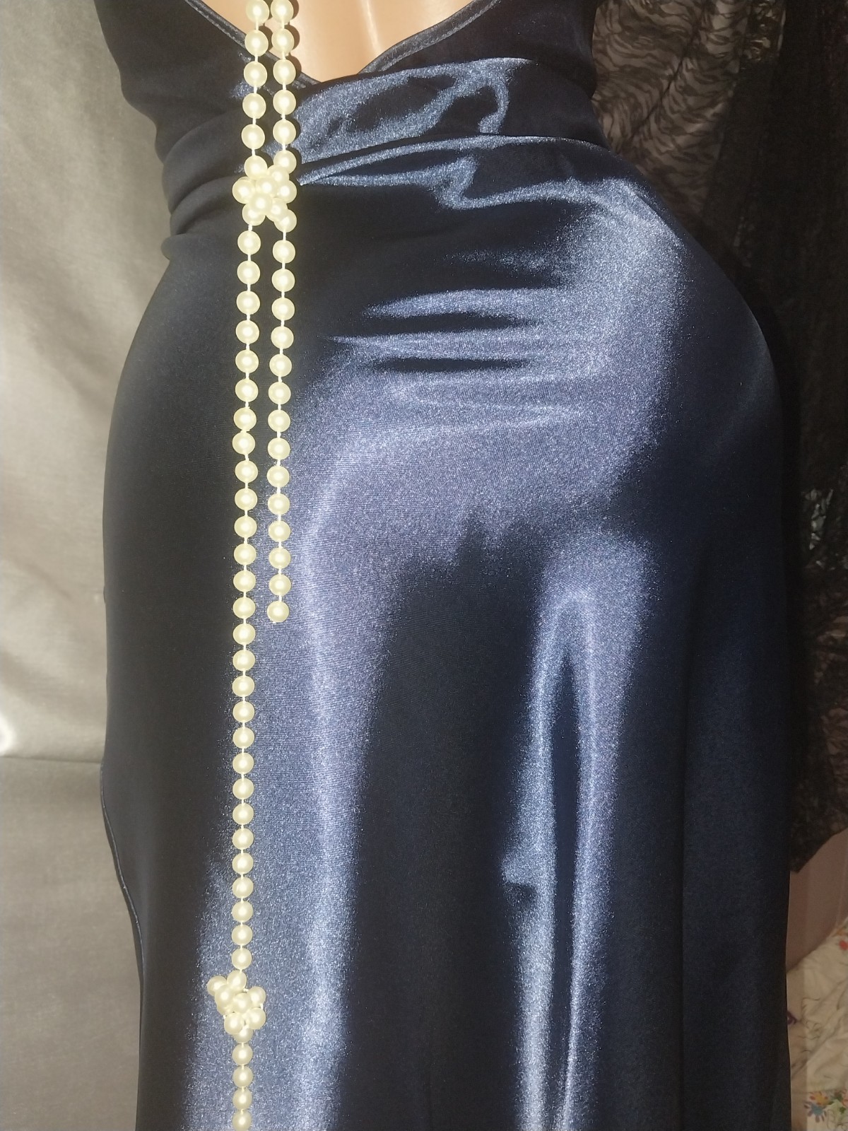 VTG SATIN SHINY LIQUID SLIT COWL DRAPE CASCADE NECK NEGLIGEE NIGHTGOWN NEW S