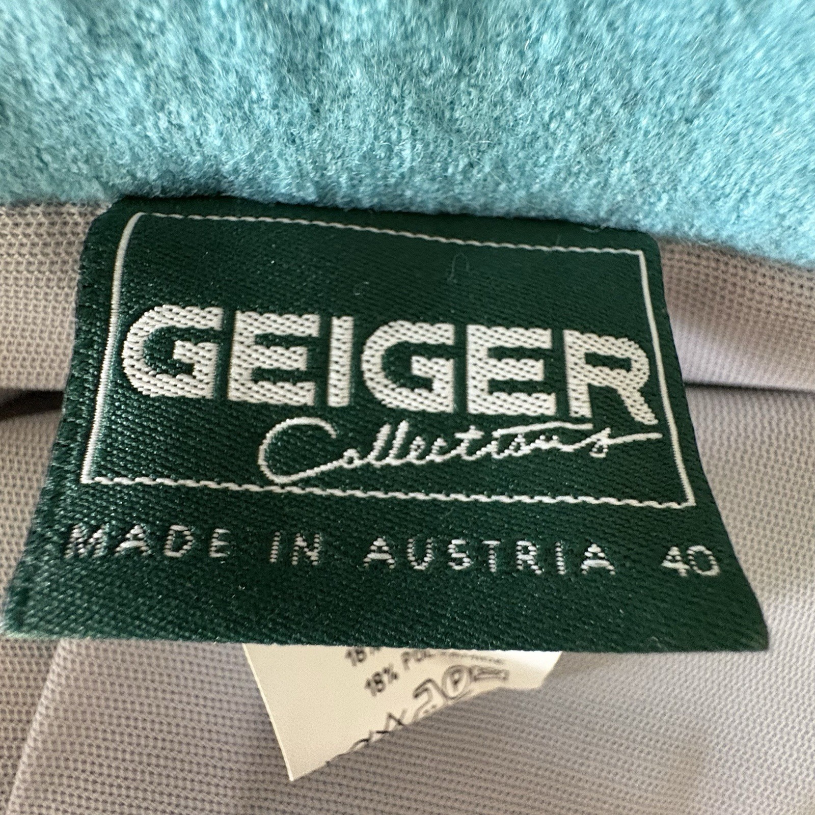 Geiger Collections Pure New Wool Vintage Skirt – Teal/Aqua Blue – Size 40 -(8)