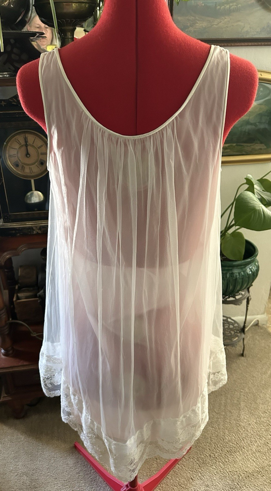 Vintage Babydoll Nightie 1950s-60s Vanity Fair Nylon Chiffon Pink Size 32 Small