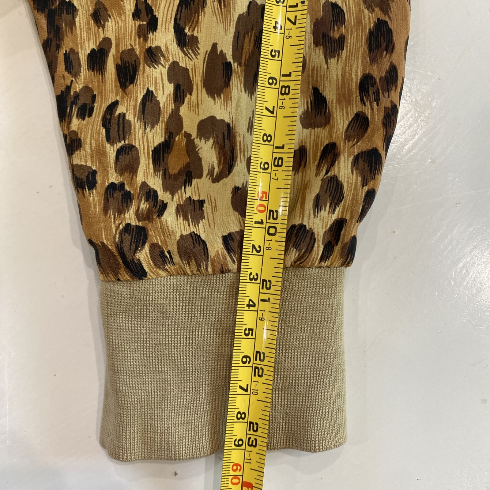 Vintage 90s Silk Leopard/Cheetah Print Bomber Jacket Size Small Chic Luxe Glam