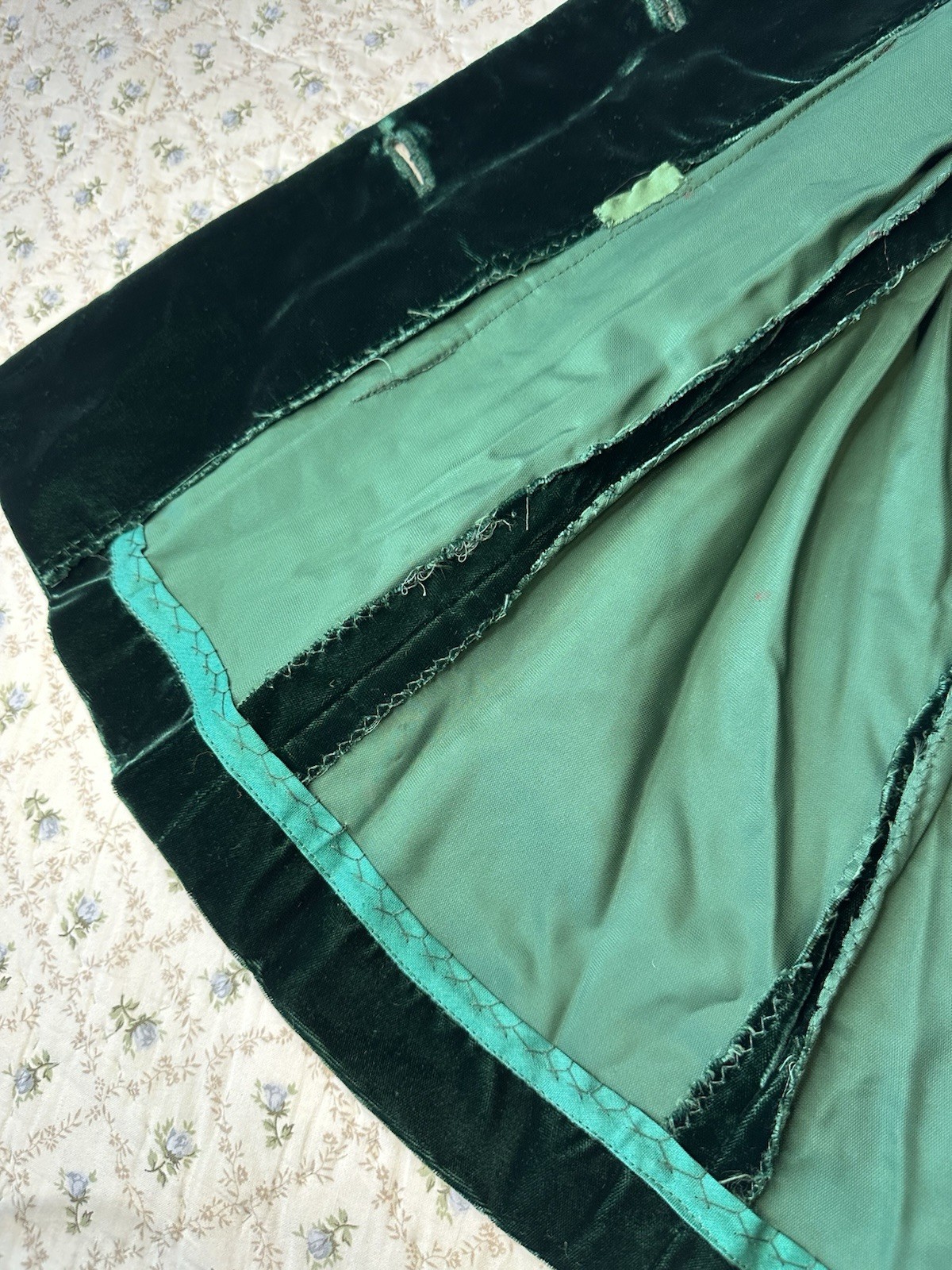 90s Vtg Handmade Green Velvet Blazer Whimsigoth Holiday Petite Medium