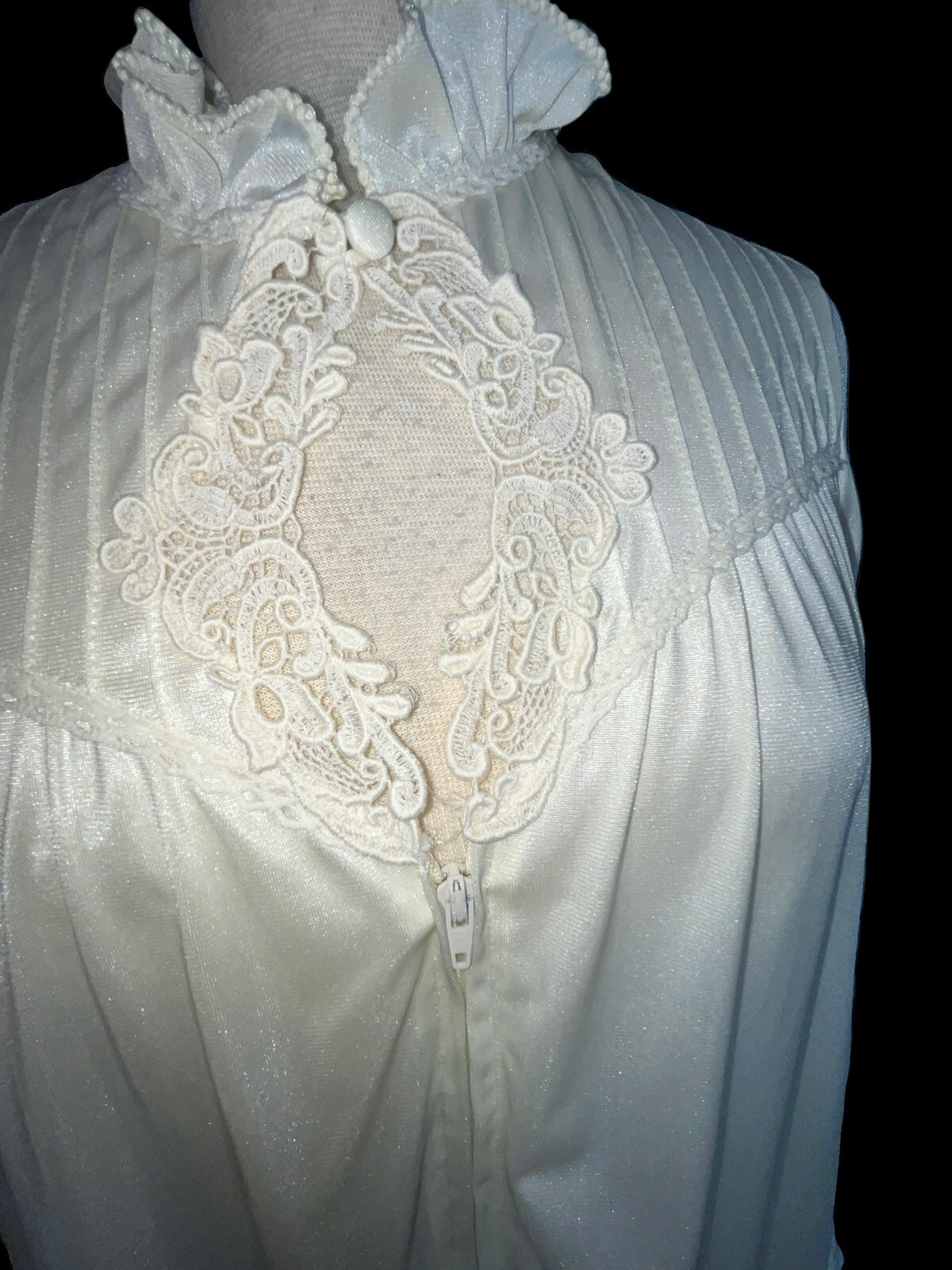 1980s Gossard Artemis Satin Nightgown Robe Full Zip Size M Ivory Sexy Neckline
