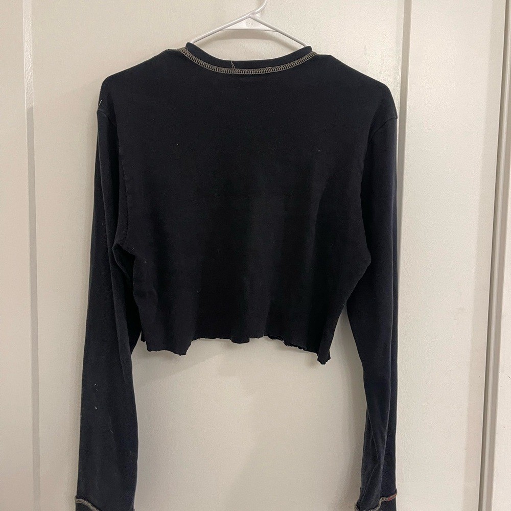 Vintage Y2K Skater Grunge Streetwear Black Graphic Cropped Long-Sleeve Top