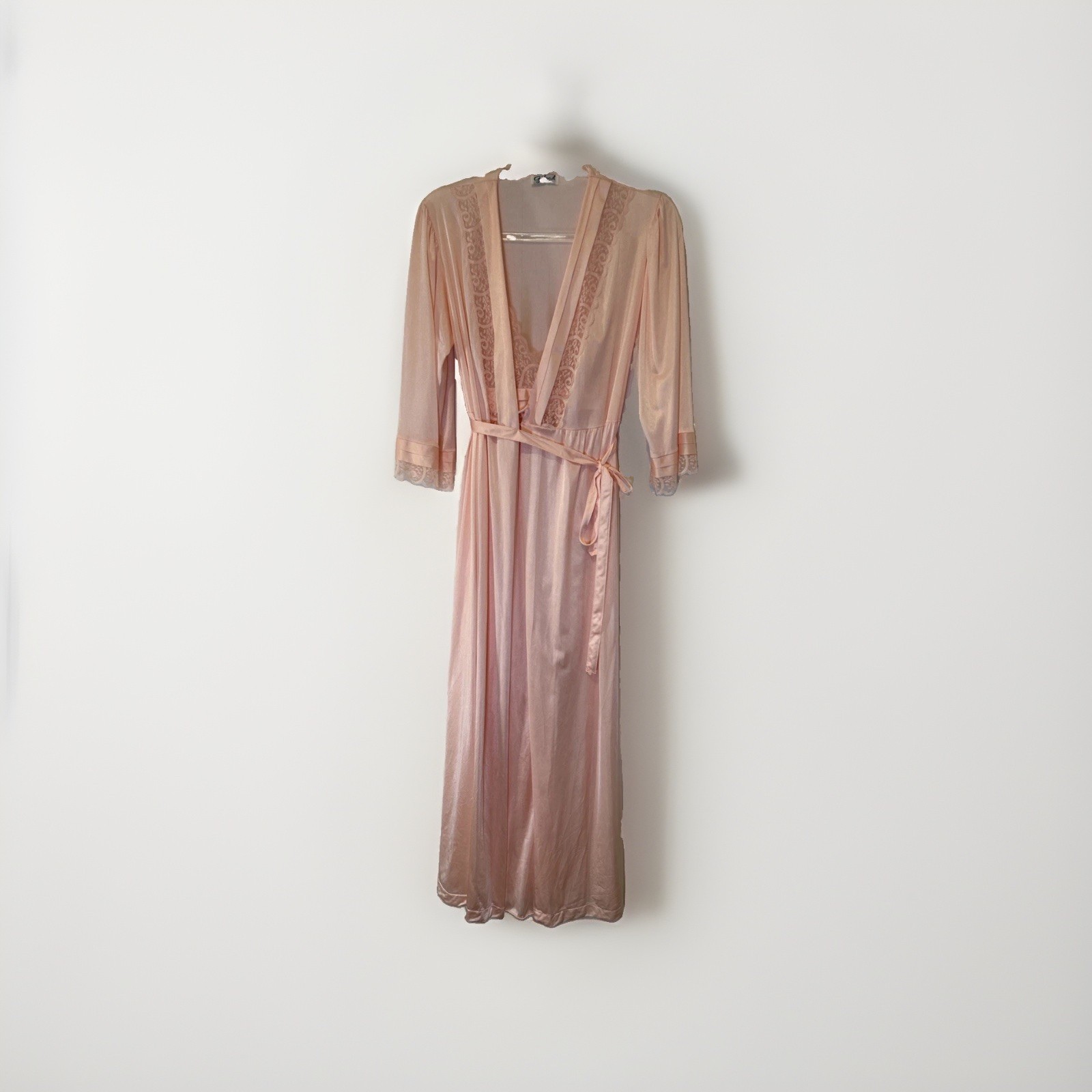 Gilead Peignoir Set Nightgown Robe Women S/M Pink Peach Lace Trim Vintage USA