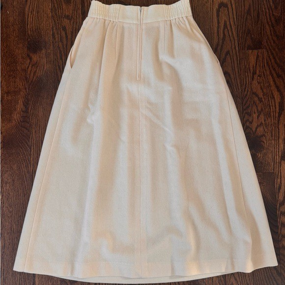 Vintage Norton McNaughton 100% Wool Cream A-Line Skirt