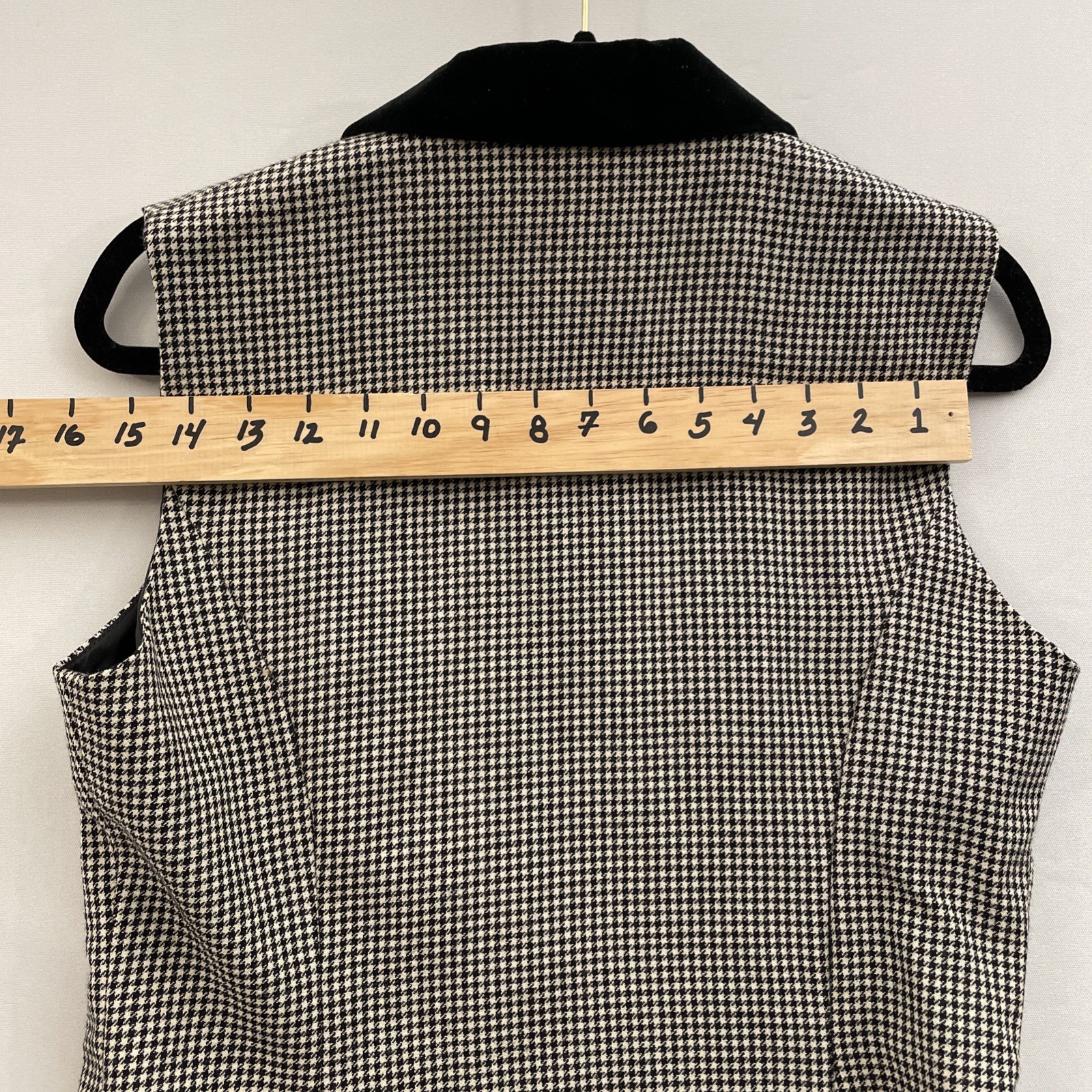 Vtg Alanni by Donnybrook Vest Dbl Breasted Wool Houndstooth Black Velvet Collar