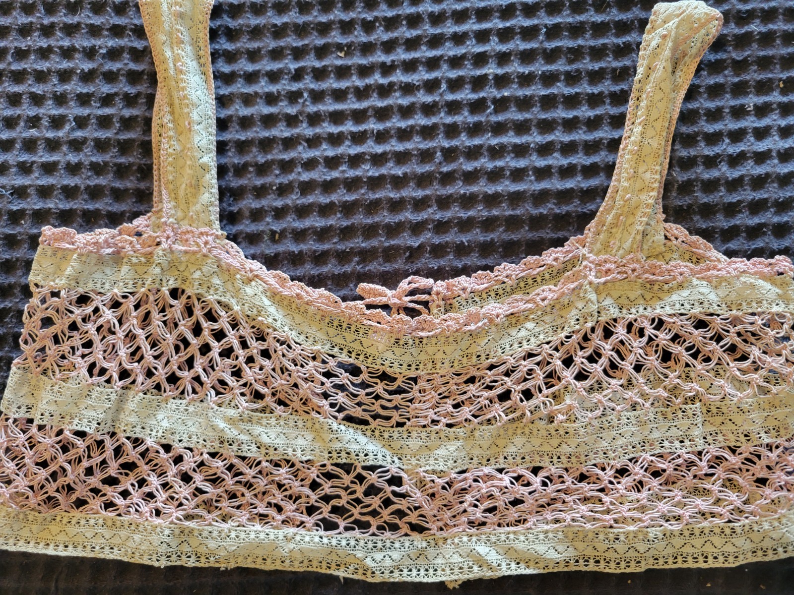 ANTIQUE VICTORIAN CROCHETAND LACE HANDMADE TINY DELICATE BRALETTE 1920s 30s XS