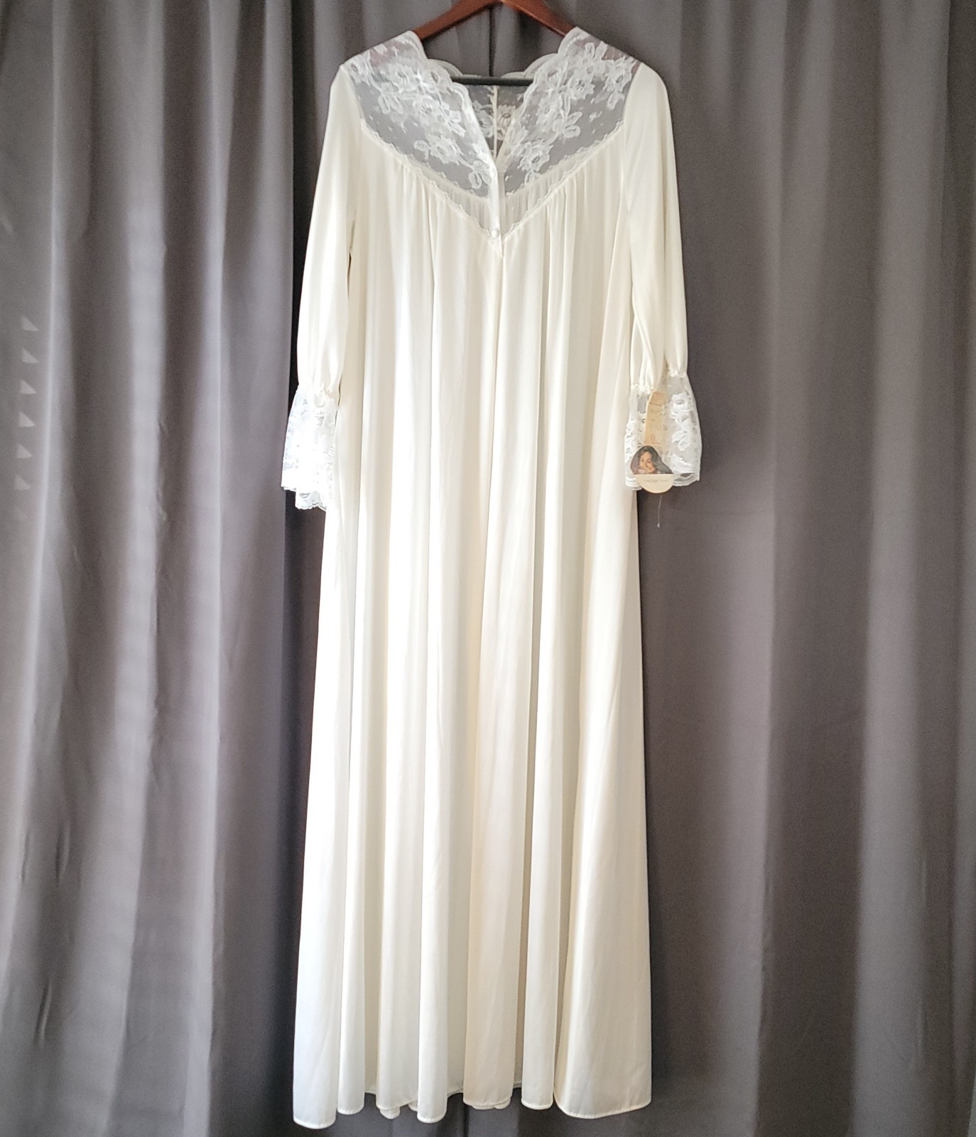 Vintage NWT 1970s The OLGA Touch White Cream Nylon Lace Robe Style 9712 Sz M Med