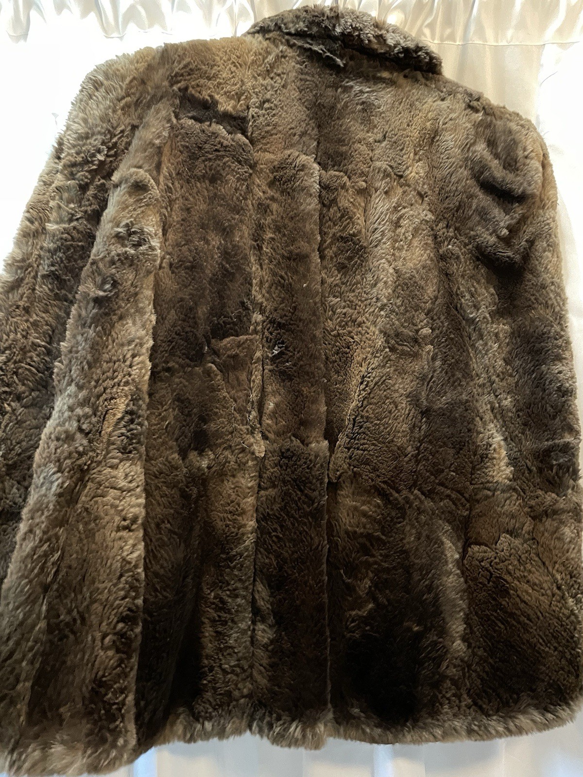 Vintage Akoury’s Furs Scranton PA Brown Real Fur Cape Capelet Stole Monogram AO