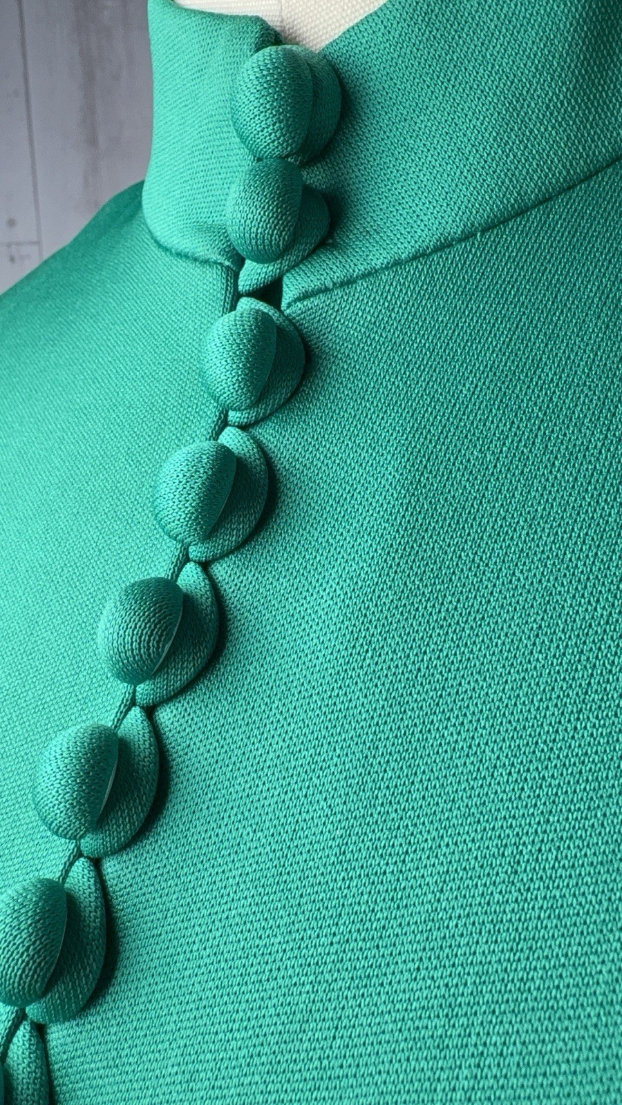 Vintage 1970s MOD Emerald Green Maxi Gown Elegant Poly Retro Size L/12