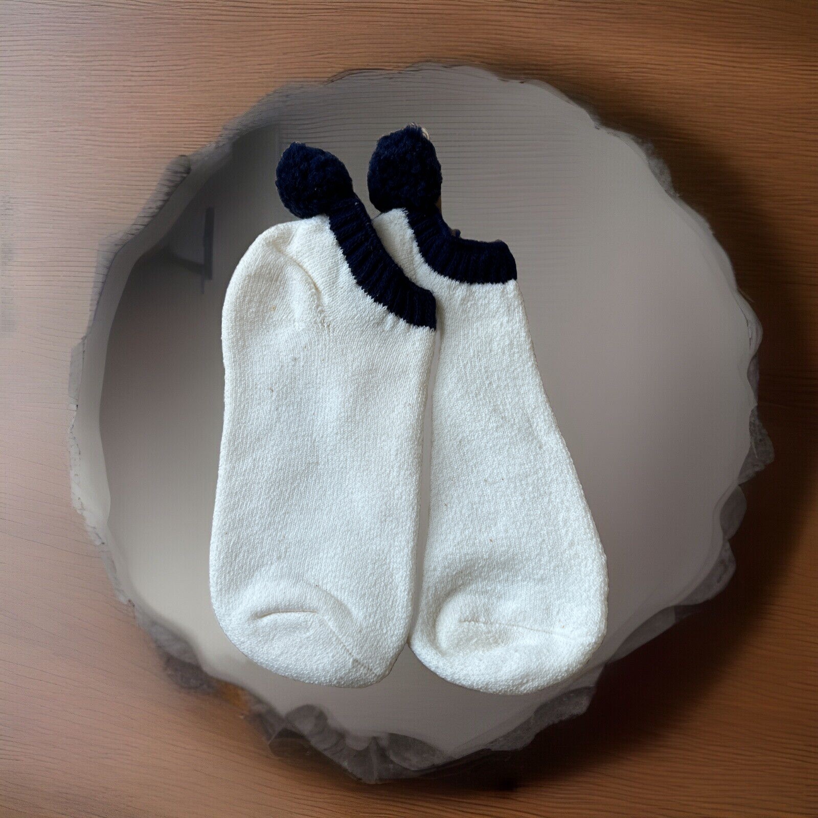 VTG Women’s Socks Pom ankle NOS 8.5-11 Low Cut Navy Blue USA Made Acrylic Blend.