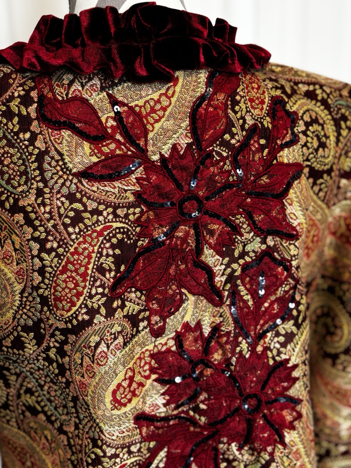 Vintage Womens Petite Med Alex Kim Suit Jacket Maroon Floral Ruffle Tapestry