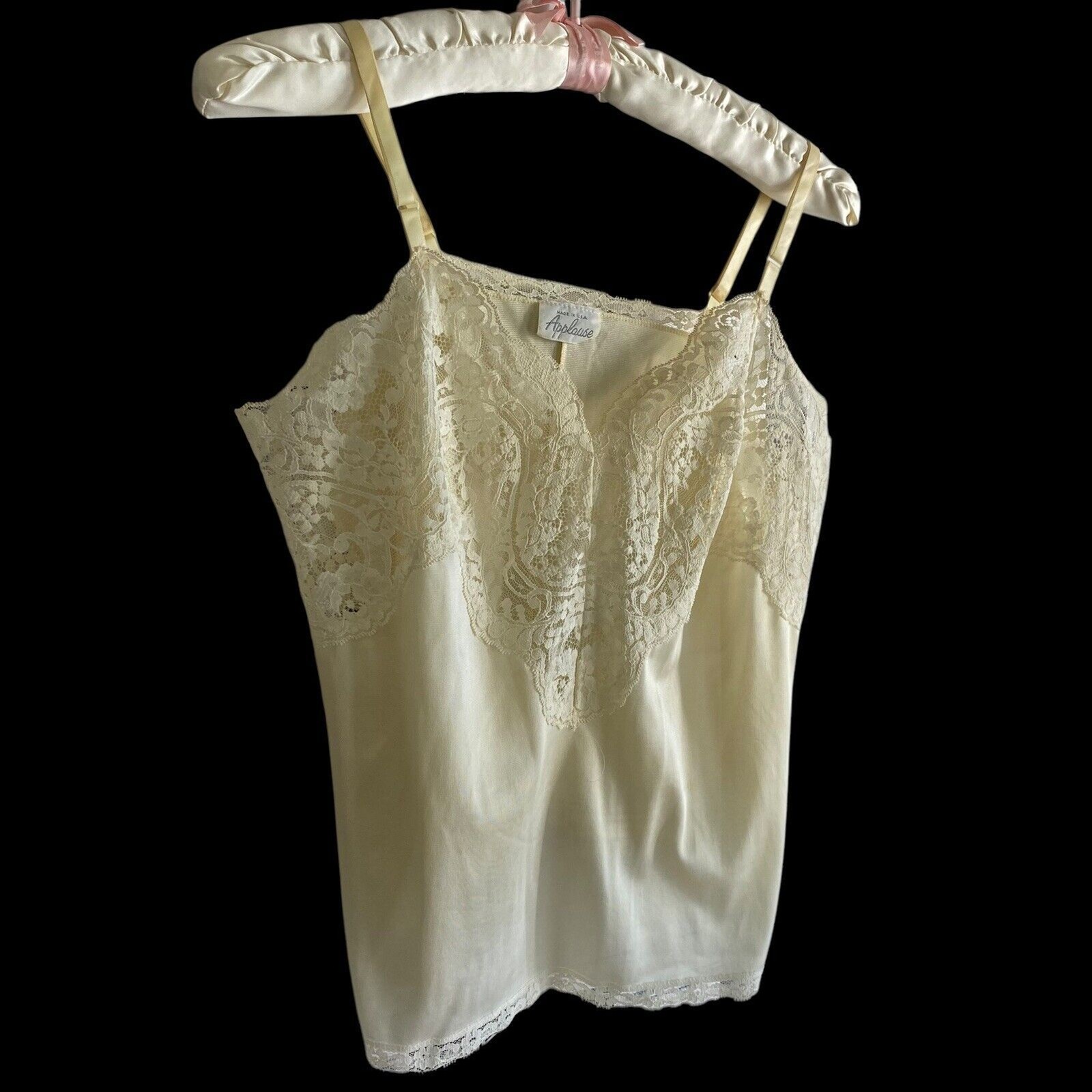 Vintage Applause Camisole Top Women’s Size 34 Pale Yellow Lace Trim