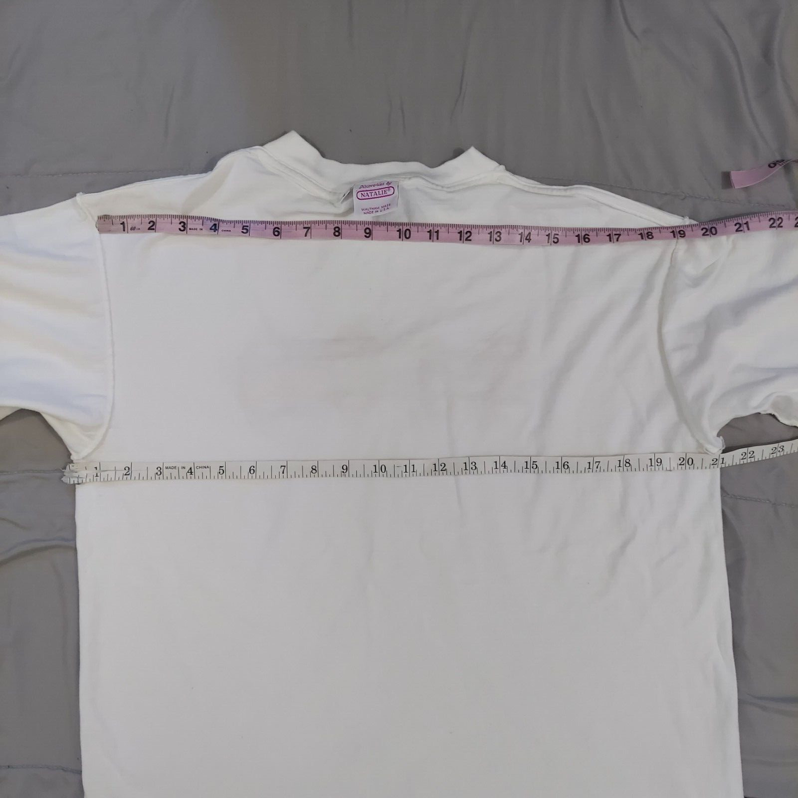 Vintage 90s Discoveries By Natalie Embroidered Golf T-Shirt White Gold USA L