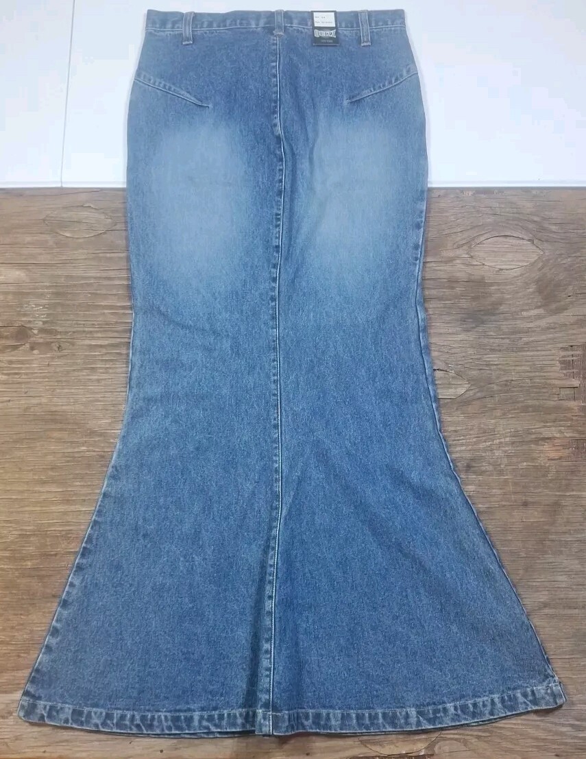 Vintage NWT 90’s Quizz New York Flare Jean Denim Skirt Size 3/4 Style B7-2165D