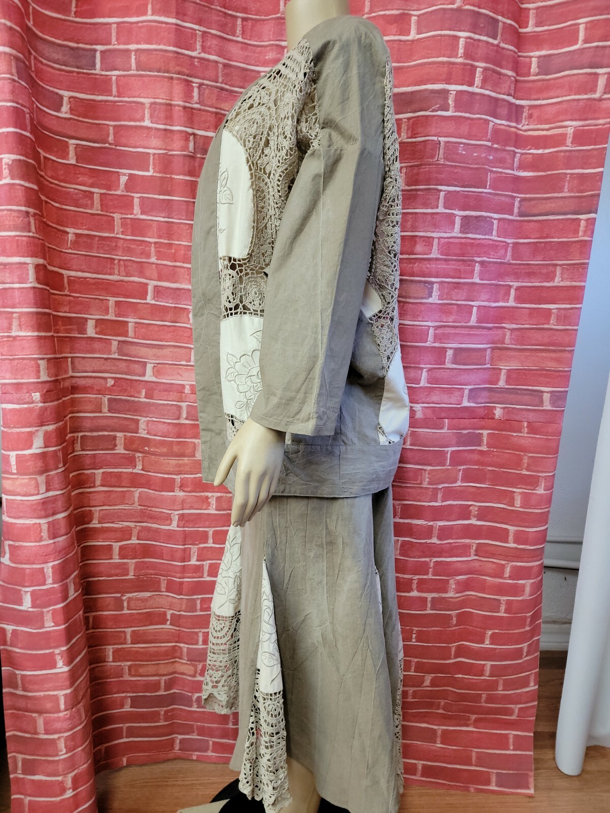 Lim’s VTG 2 Piece Set Cream Taupe Jacket & Skirt Crochet Embroidered Size M #C2