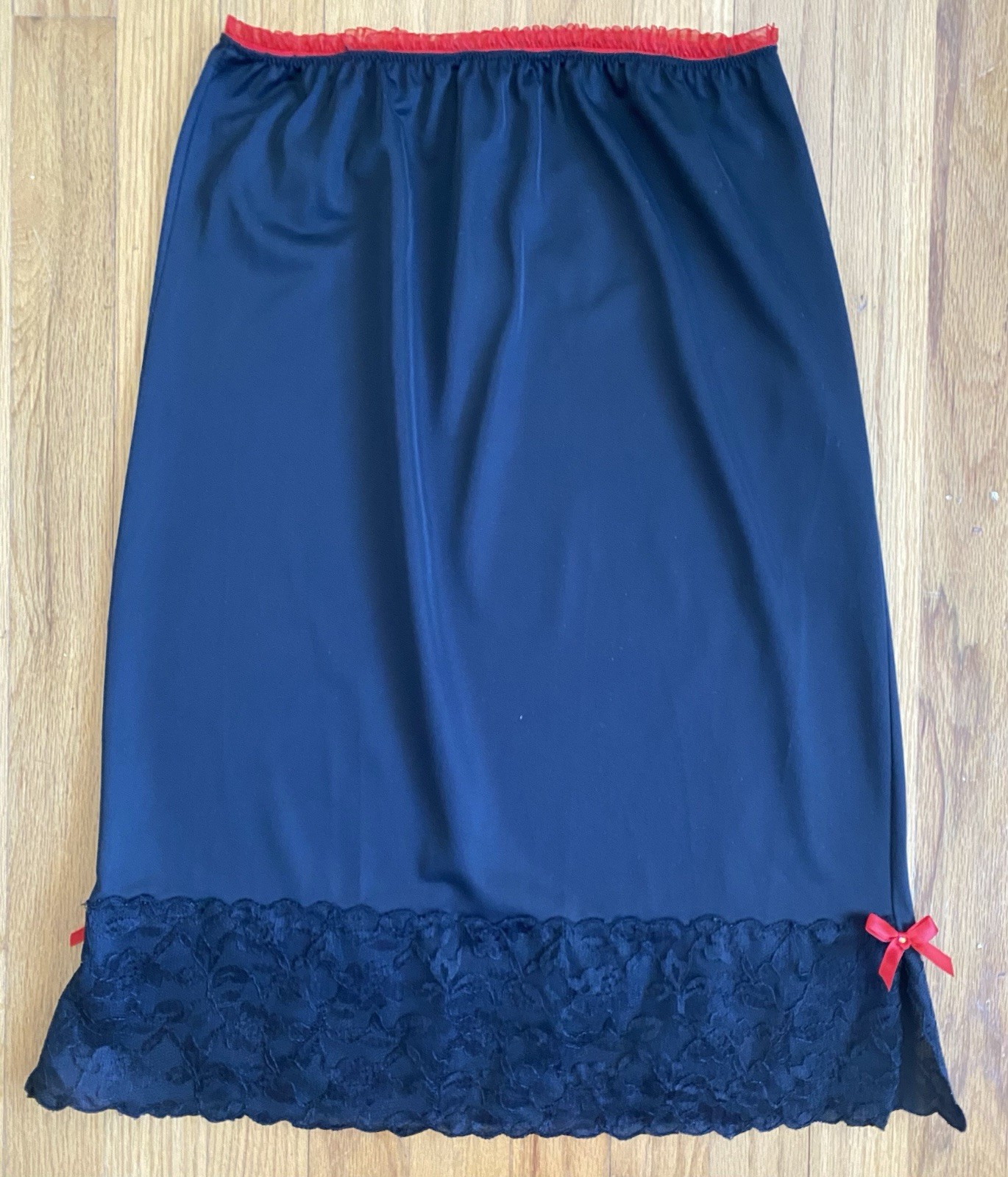 Vintage 60s Embellished Nylon Half Slip *Medium* BLACK Red Side Split Lace Slip
