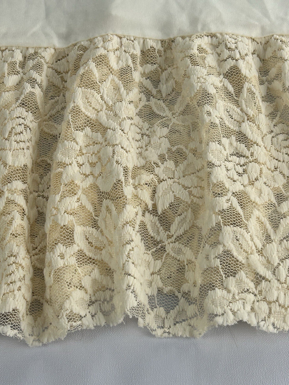 Kendra’s Y2K XL Ivory Lace Hem Layering Slip Extender Made USA BOHO Cottagecore