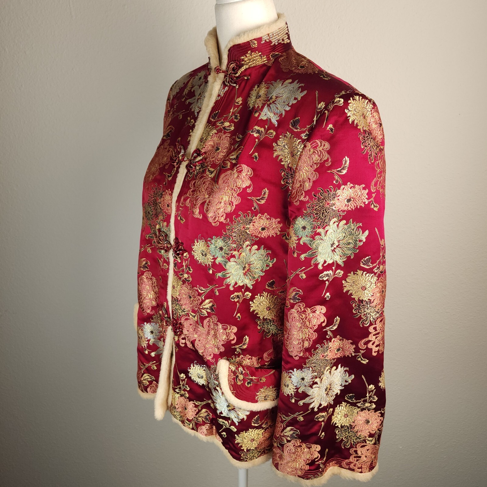 Vintage 70s Asian Mandarin Sherpa Lined Jacket Coat Silk Burgundy Chrysanthemum