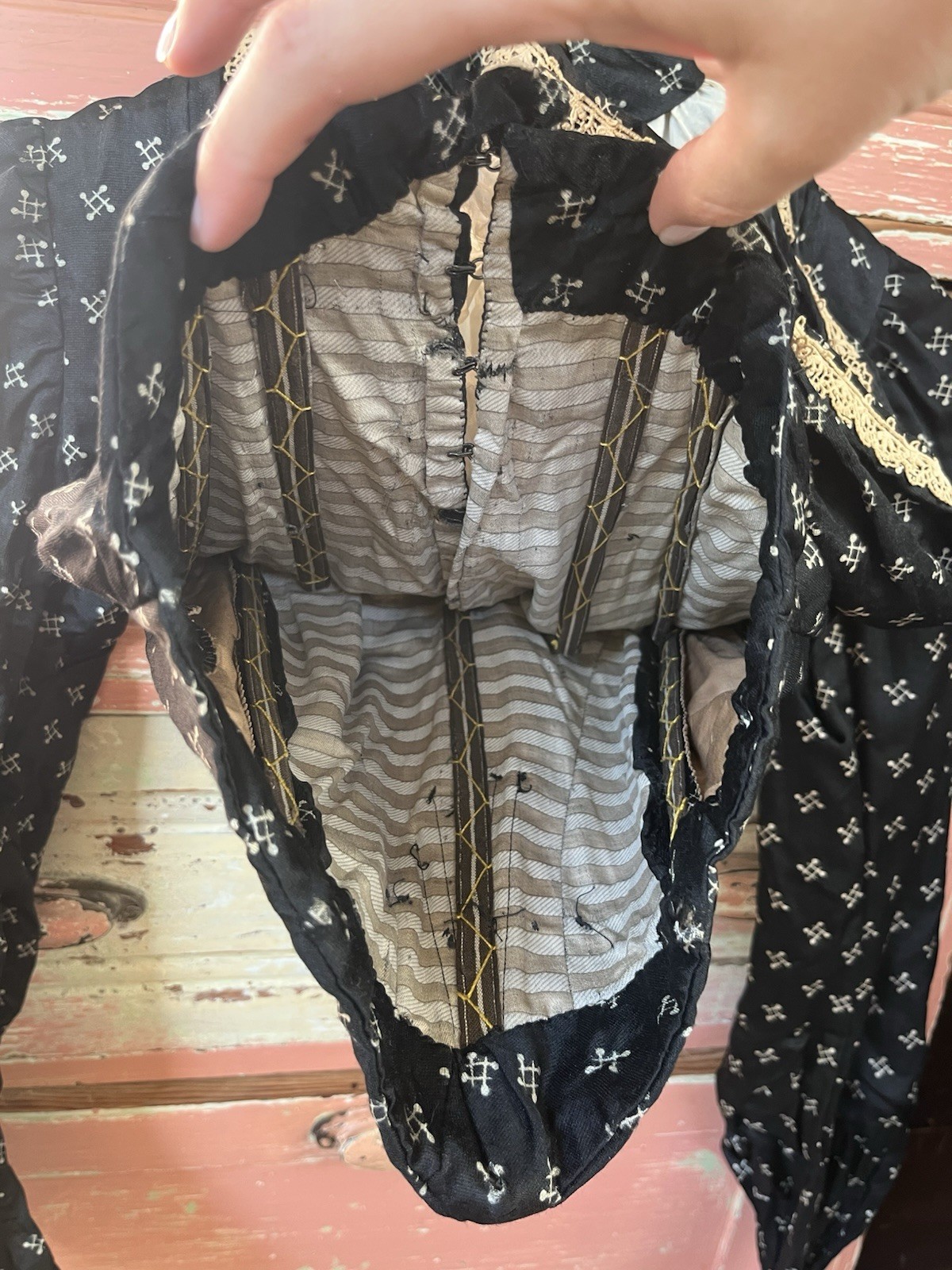 1800s Antique Victorian Edwardian Black Silk Bodice Corset Blouse Top XXS