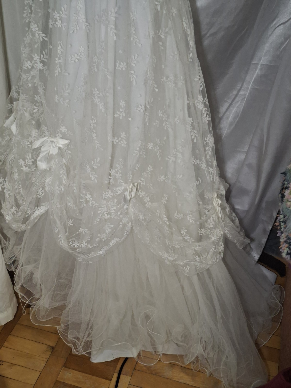 Vintage 80s PRONUPTIA Paris Lace Wedding Dress Puff Sleeve Bridal Gown XS/S