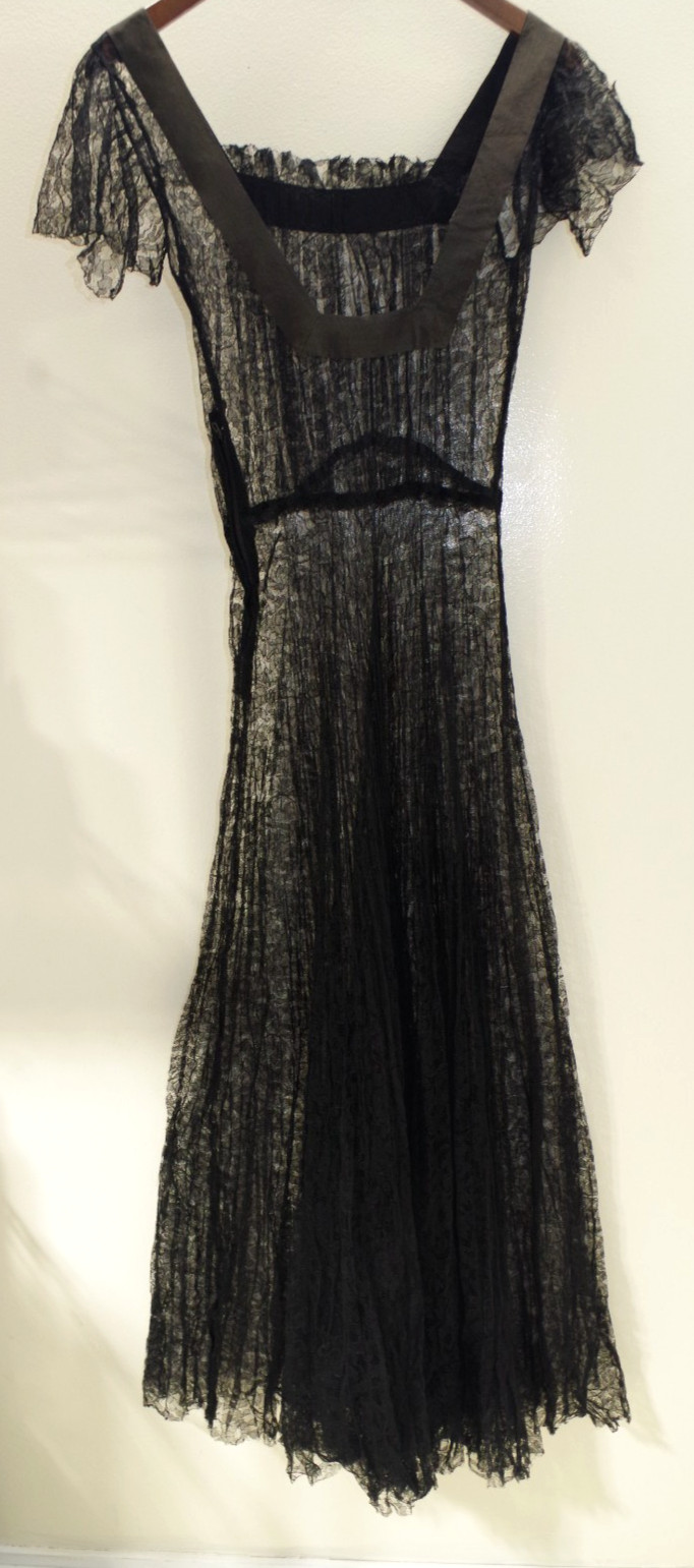 T3 ANTIQUE 1920’S SHEER BLACK French Lace Long DRESS Hand Sewn Grosgrain Ribbon