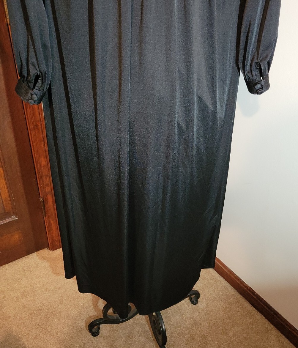 Vtg Joy Stevens California Womens Sz Sm Black Open Nylon Robe Long Housecoat EUC