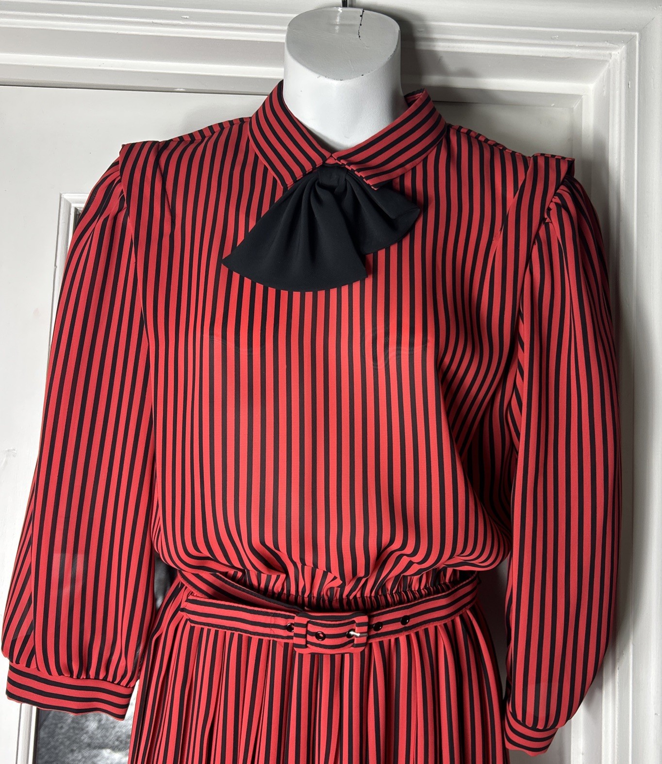 Vintage 70s shirtdress, black and red striped,long sleeves. Size 10
