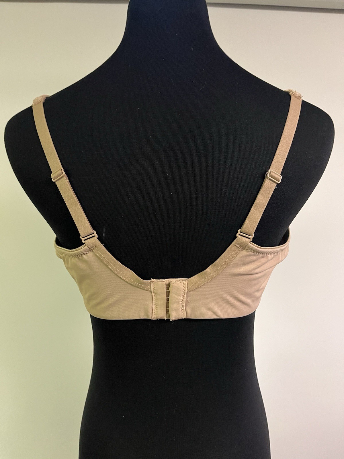 SOMA Beige Underwire Bra w/Lace Overlay Size 36D