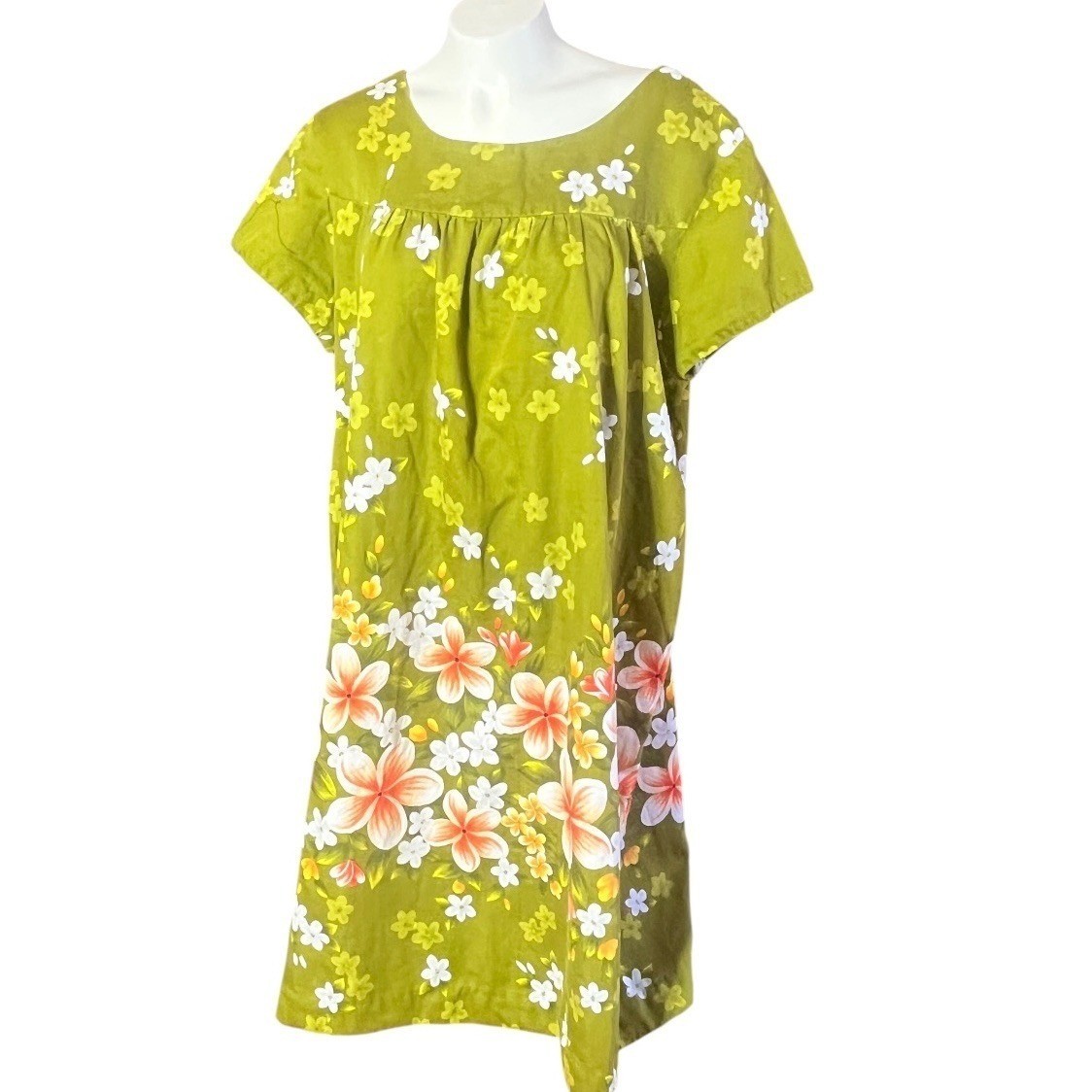 Ui-Maikai Vintage Hawaiian Muumuu Dress Green Floral Cotton Made in Hawaii