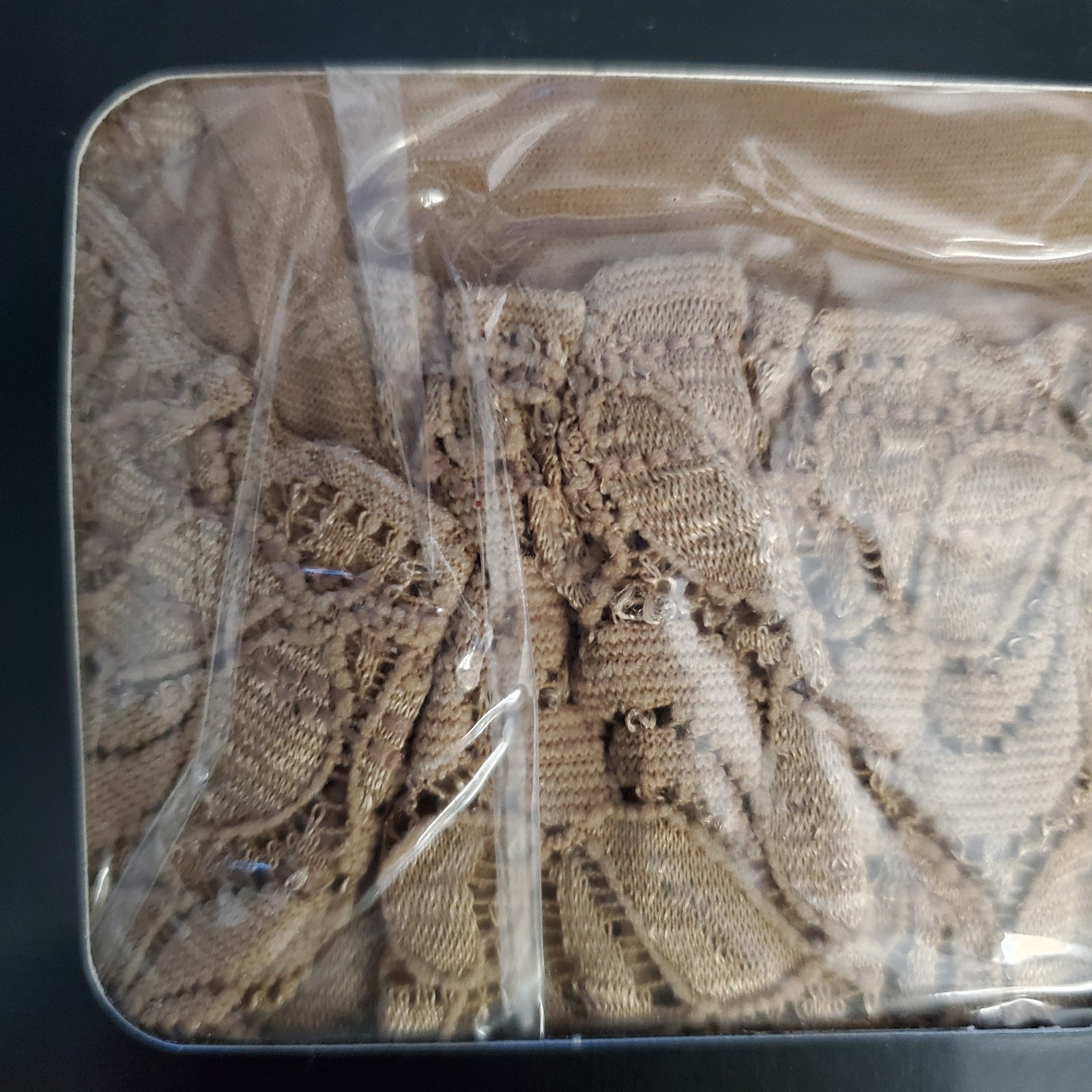 Frederick’s of Hollywood Leg Ware Lace-Top Suspender Stockings Nudes Small Nos