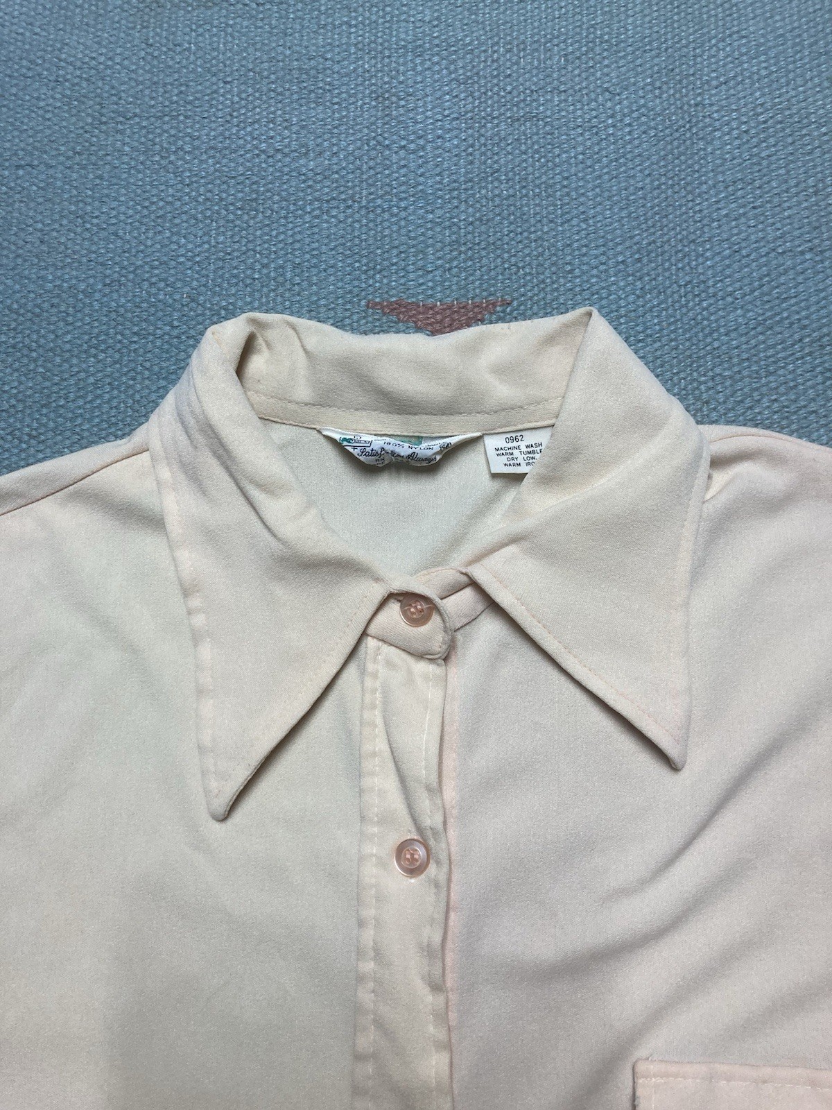 Vintage 70s short sleeve polo shirt Kmart soft nylon dagger collar women size 44