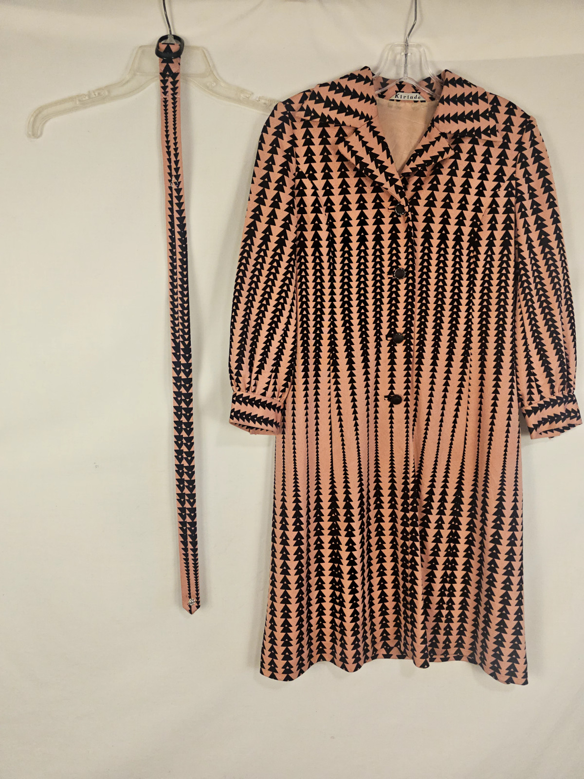 Vintage S/M Pink and Black Geometric Pattern 70s Collar Dress with Belt