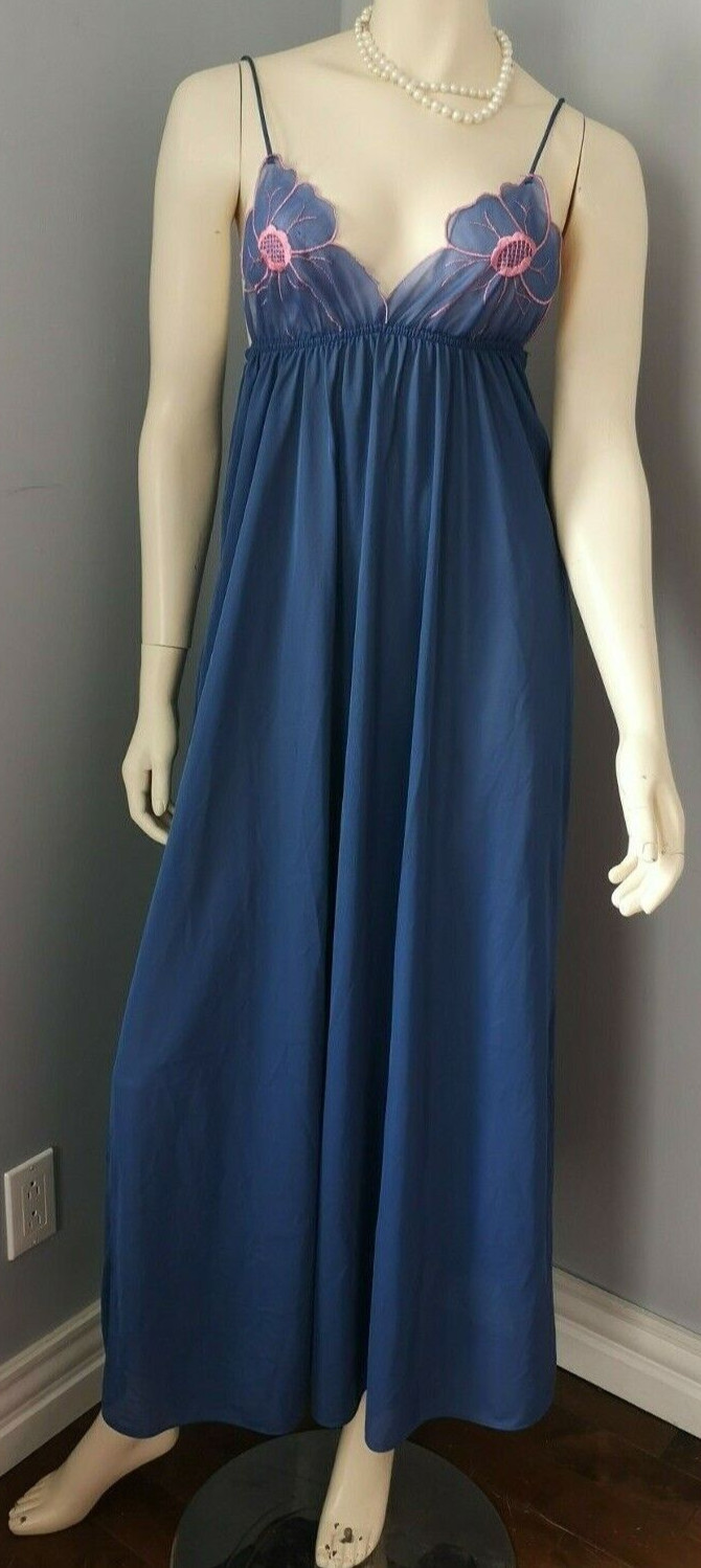 VTG FLAIR Sheer nylon Nightgown Lingerie Hollywood Boudoir Feminine ILGWU SMALL