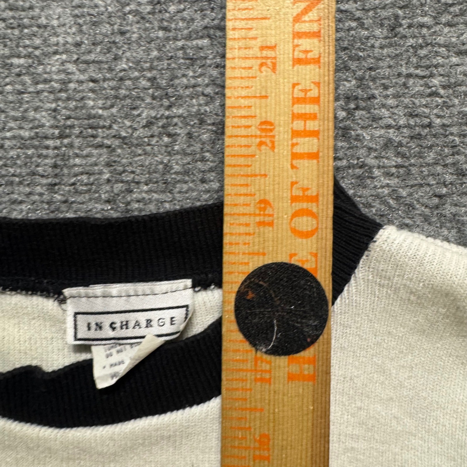 VTG In Charge long-sleeve crewneck sweater Women’s M Striped Multi-color