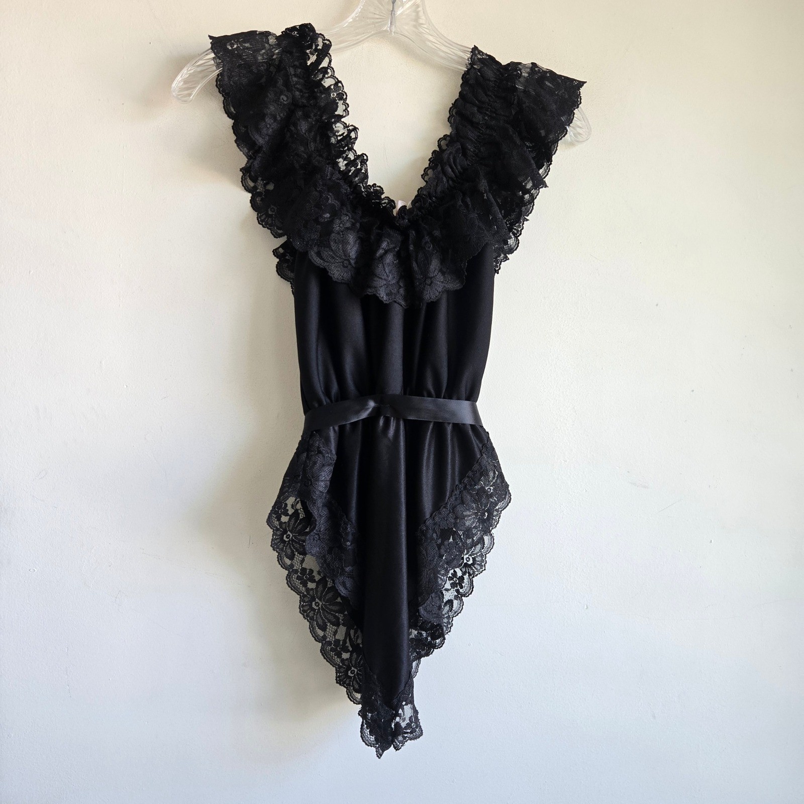 Dolores S Poirette Medium Teddy Bodysuit Womens Black Excellent Lace Ruffle Vtg