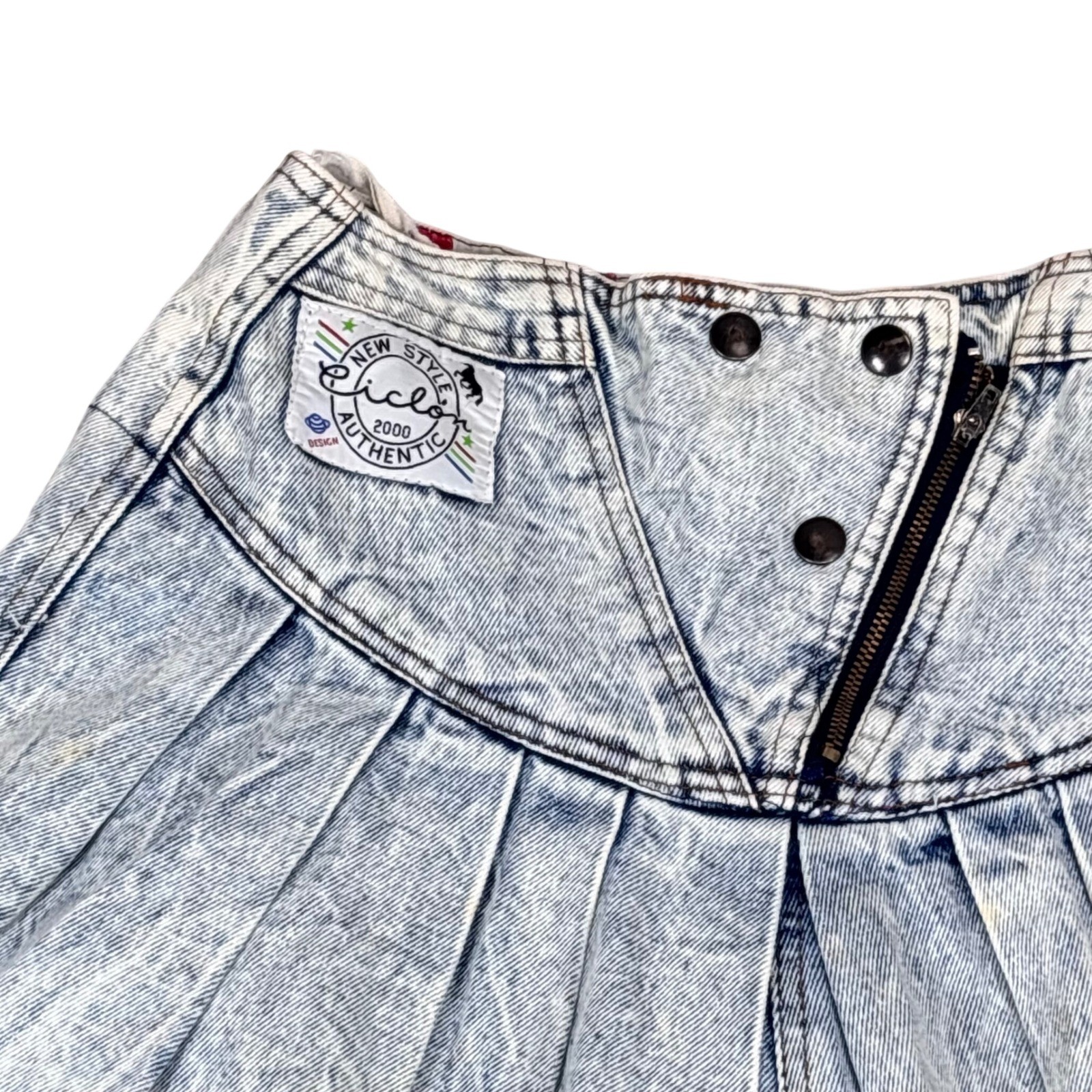 80s 90s Acid Wash Denim Skirt Light Wash Pleated High Waist Vintage Retro Women
