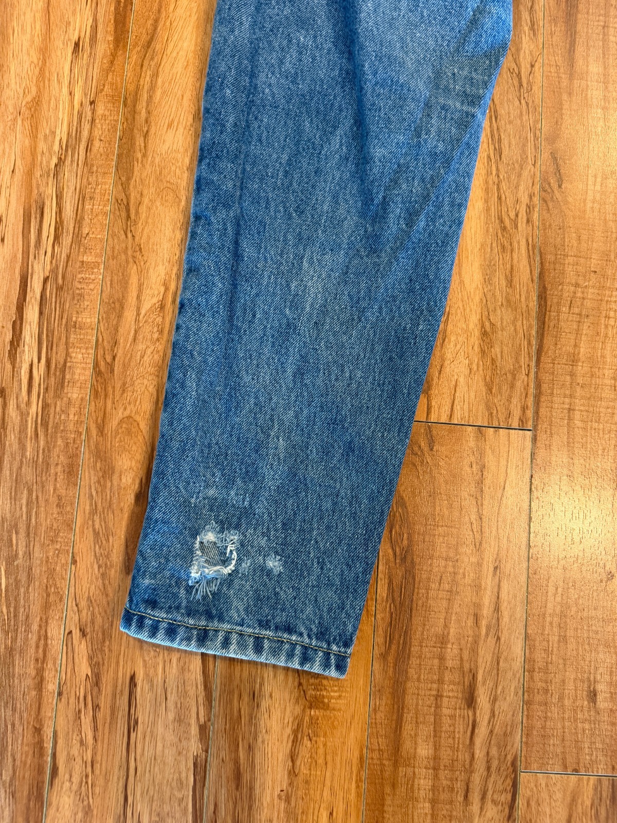 👖 Vtg 80s Made in USA Buttonfly High Waist Light Wash Guess Jeans Logo 28/29