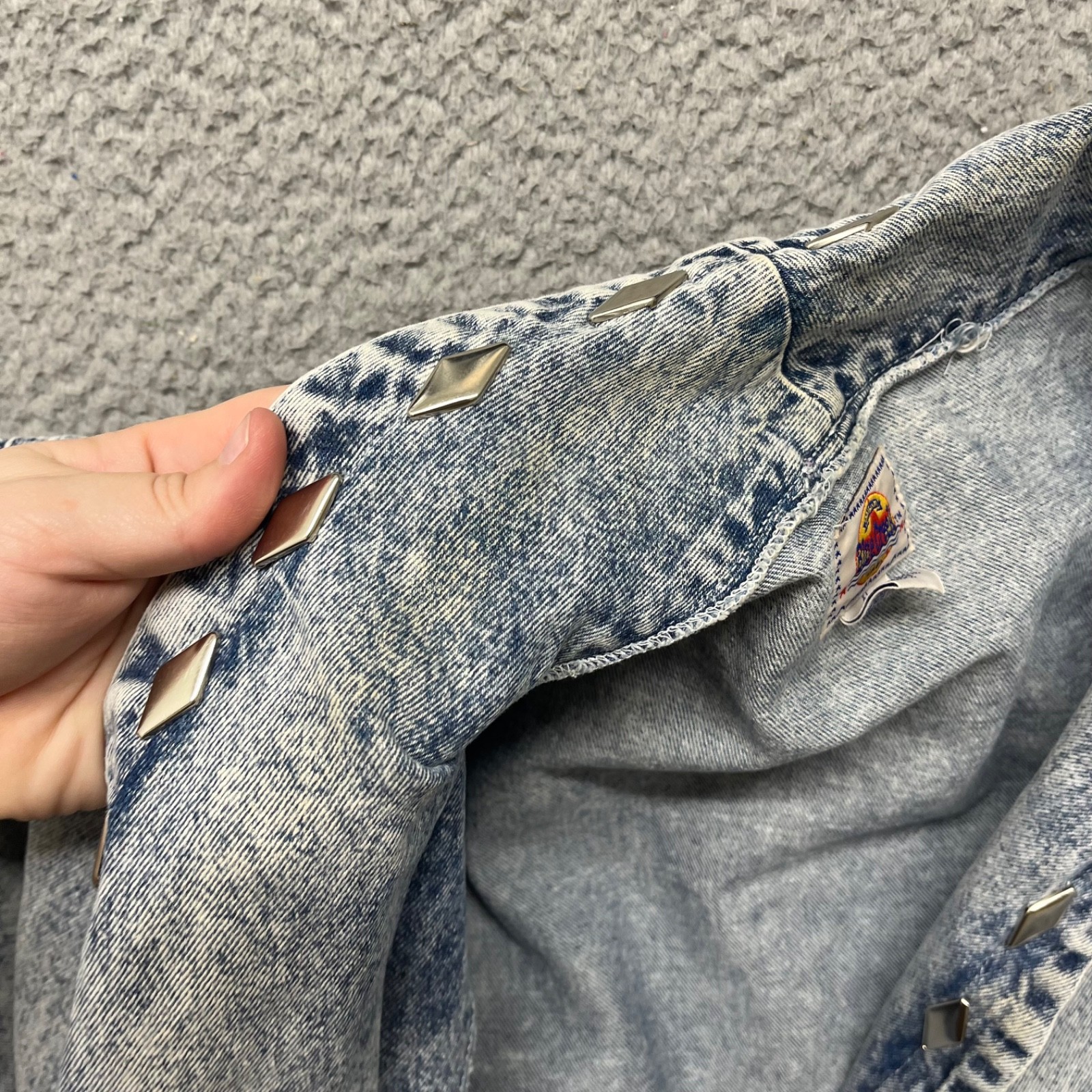 Vtg Acid Wash Denim Jacket Womens XL Light Wash Studded 80’s 90’s Retro