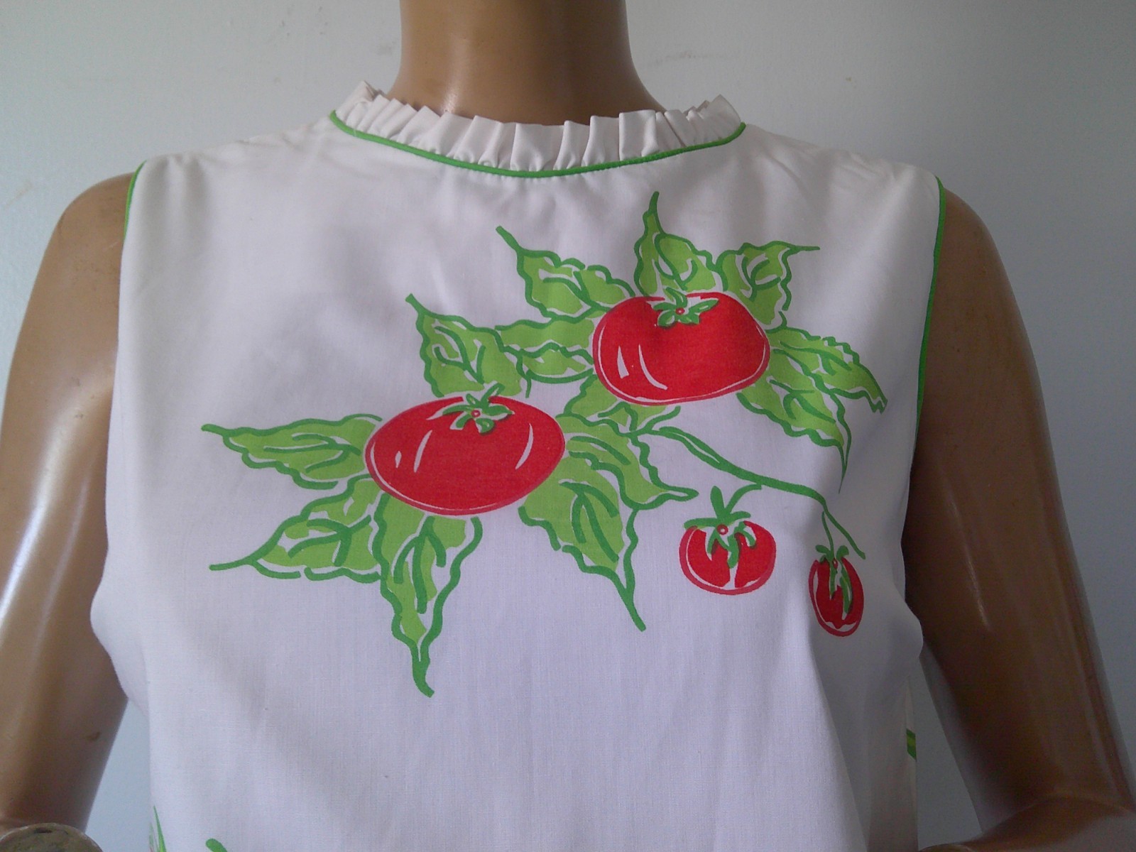 Vtg 60’s VESTED GENTRESS Pop Art Whimsical TOMATO Tomatoes Print Sheath Dress 12