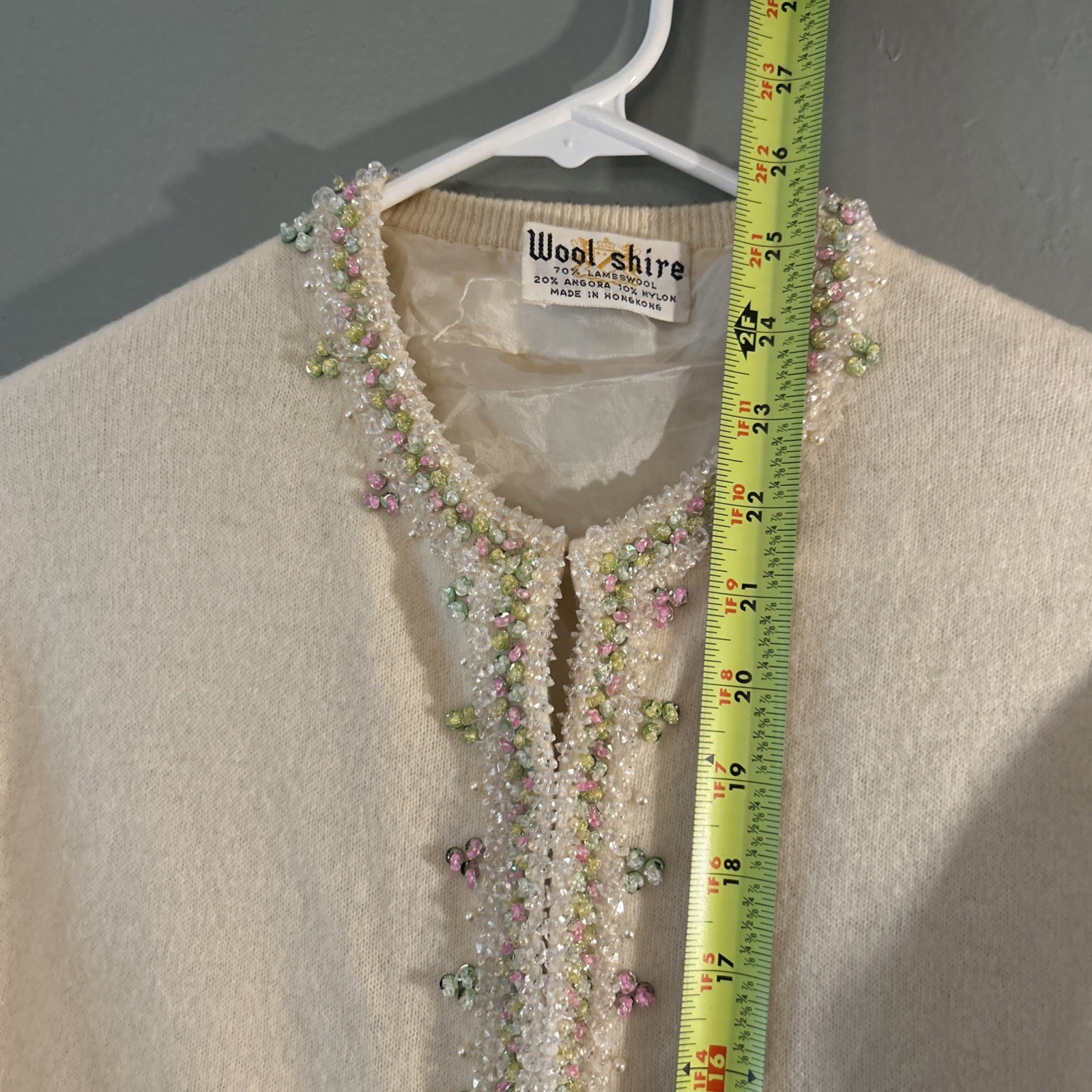 Vintage Womens Embroidered Beaded Cream Sweater Lambs Wool Angora L XL Hong Kong