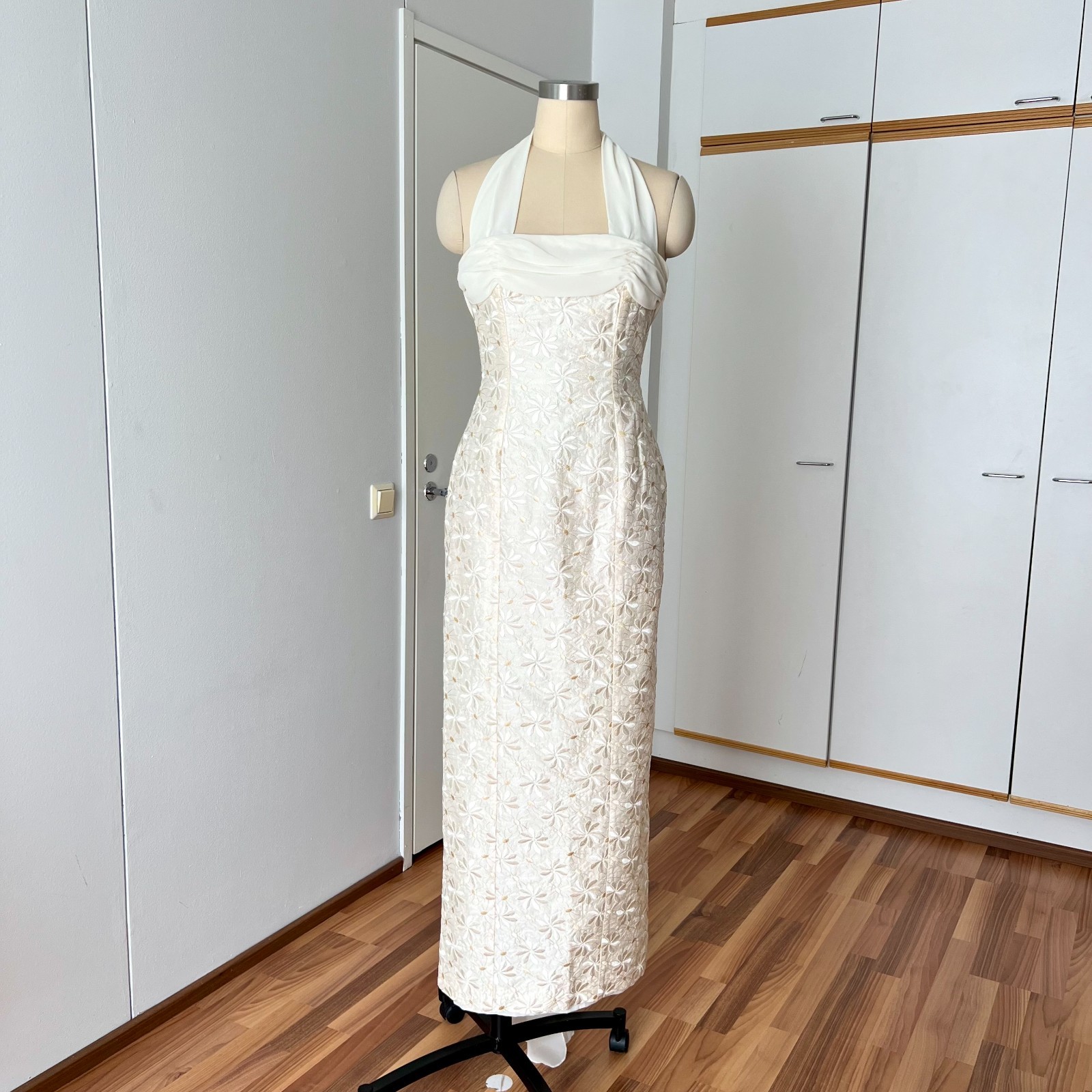 100% Silk Vintage Halter Neck Wedding Dress Minimalist Backless Bridal Gown EU38