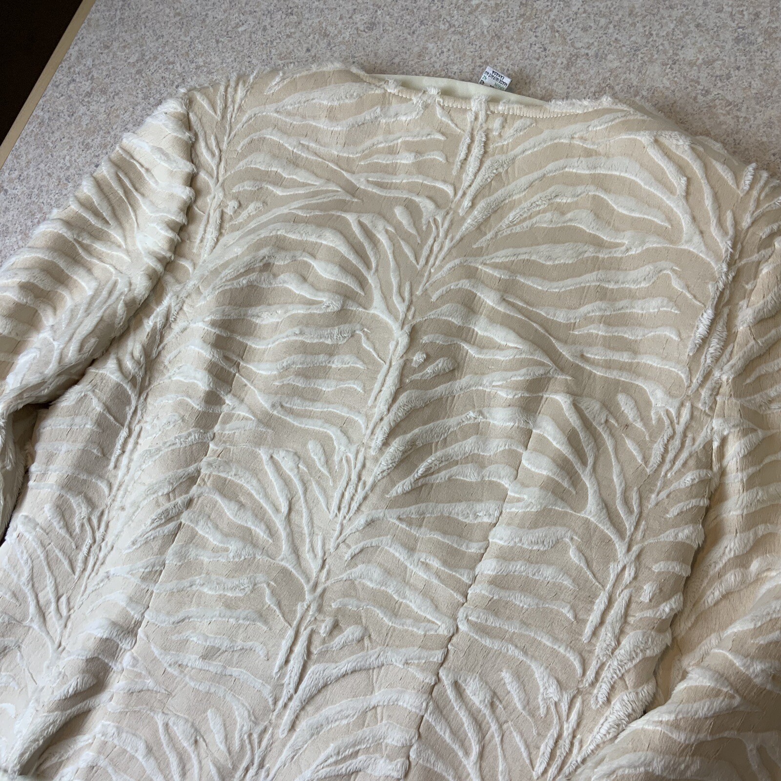 VTG Joseph Ribkoff Women’s 10 Cream Ivory Faux Fur Full Zip Jacket NWT