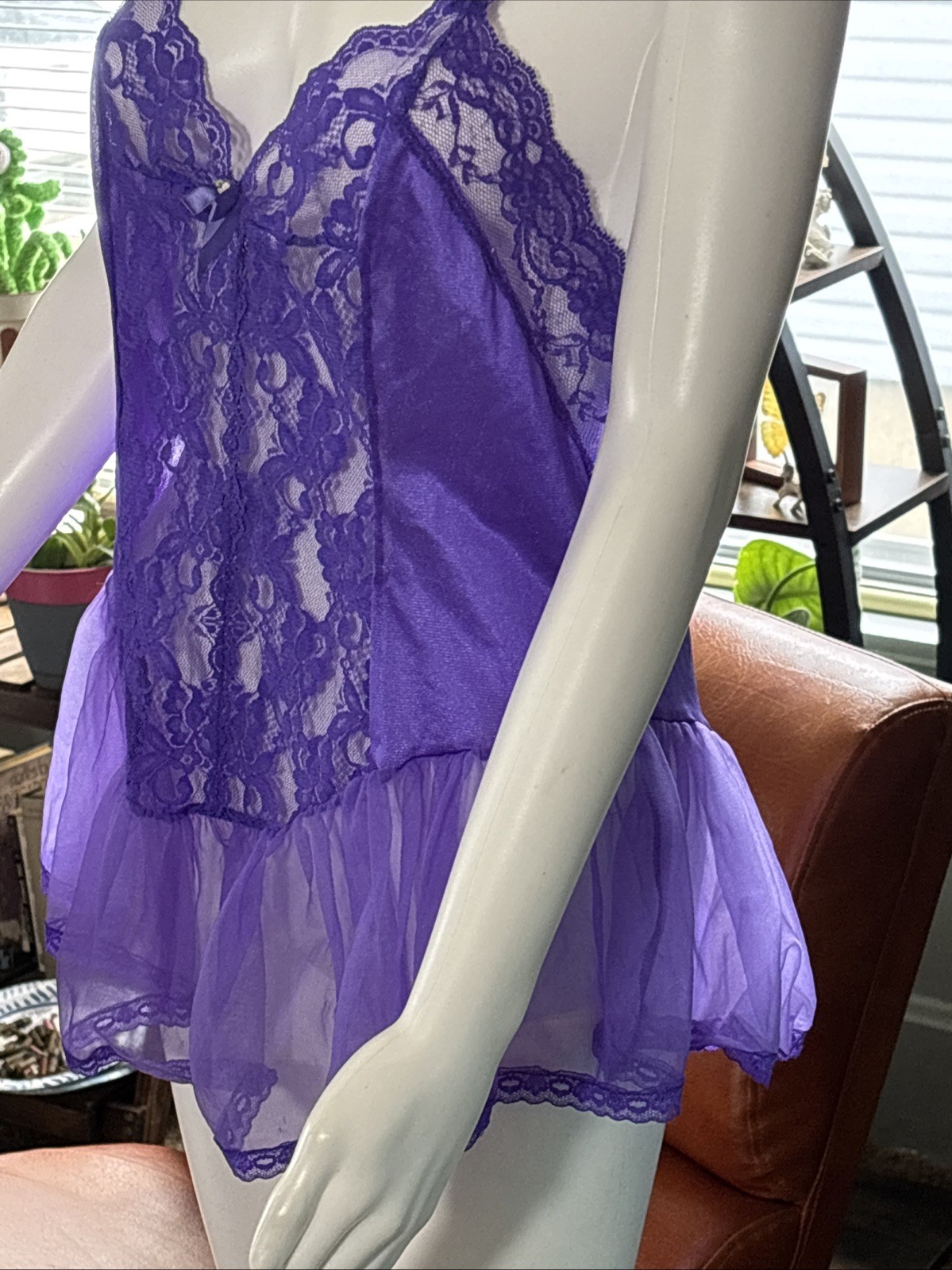 VTG Lingerie 80s 90s Medium Purple Nylon Unbranded Lace and Mesh Babydoll 32″