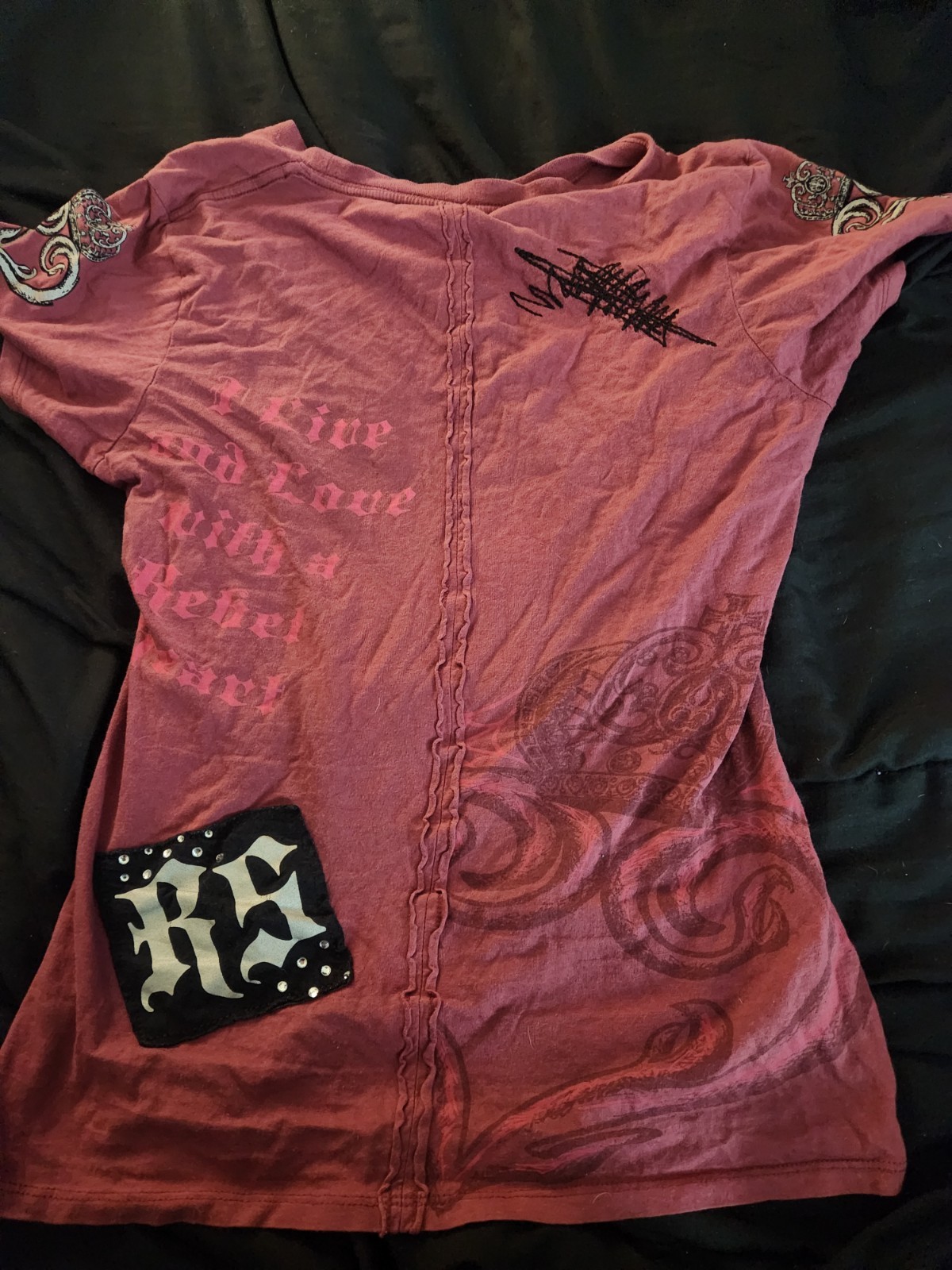 Rebel Spirit Burgendy short Sleeve Shirt Womens L With Rhinestones And Deisgns
