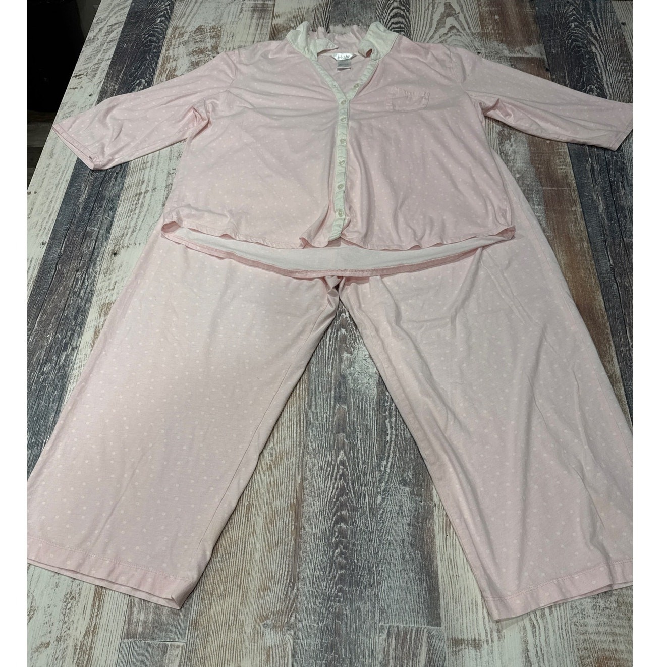 Nicole miller pajama set, pink with white dots, XL/XG bed nap top with collar